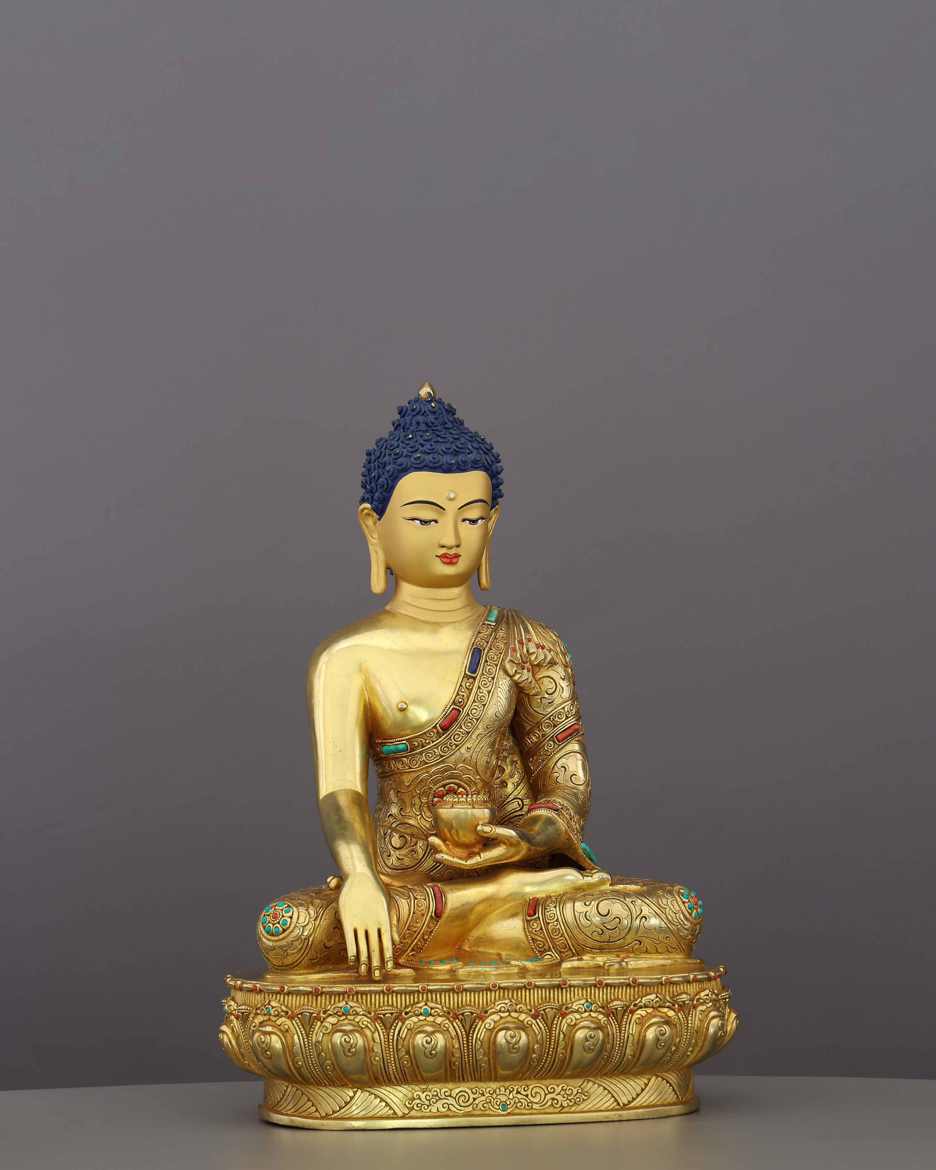 Awakened in Gold | Sakyamuni Buddha Statue That Commands Reverence