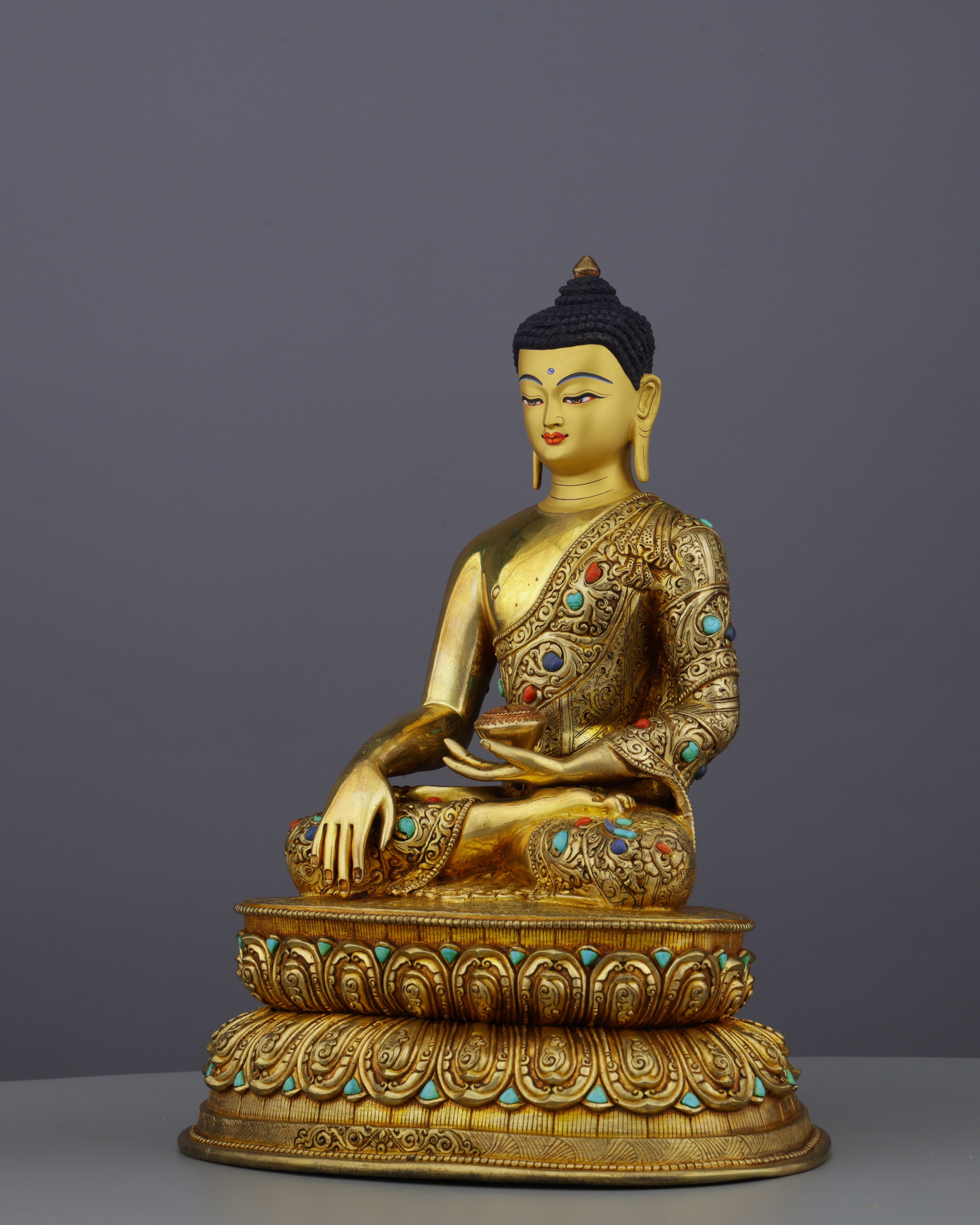 Handcrafted Sakyamuni Buddha Statue | A Masterpiece of Nepalese Artistry
