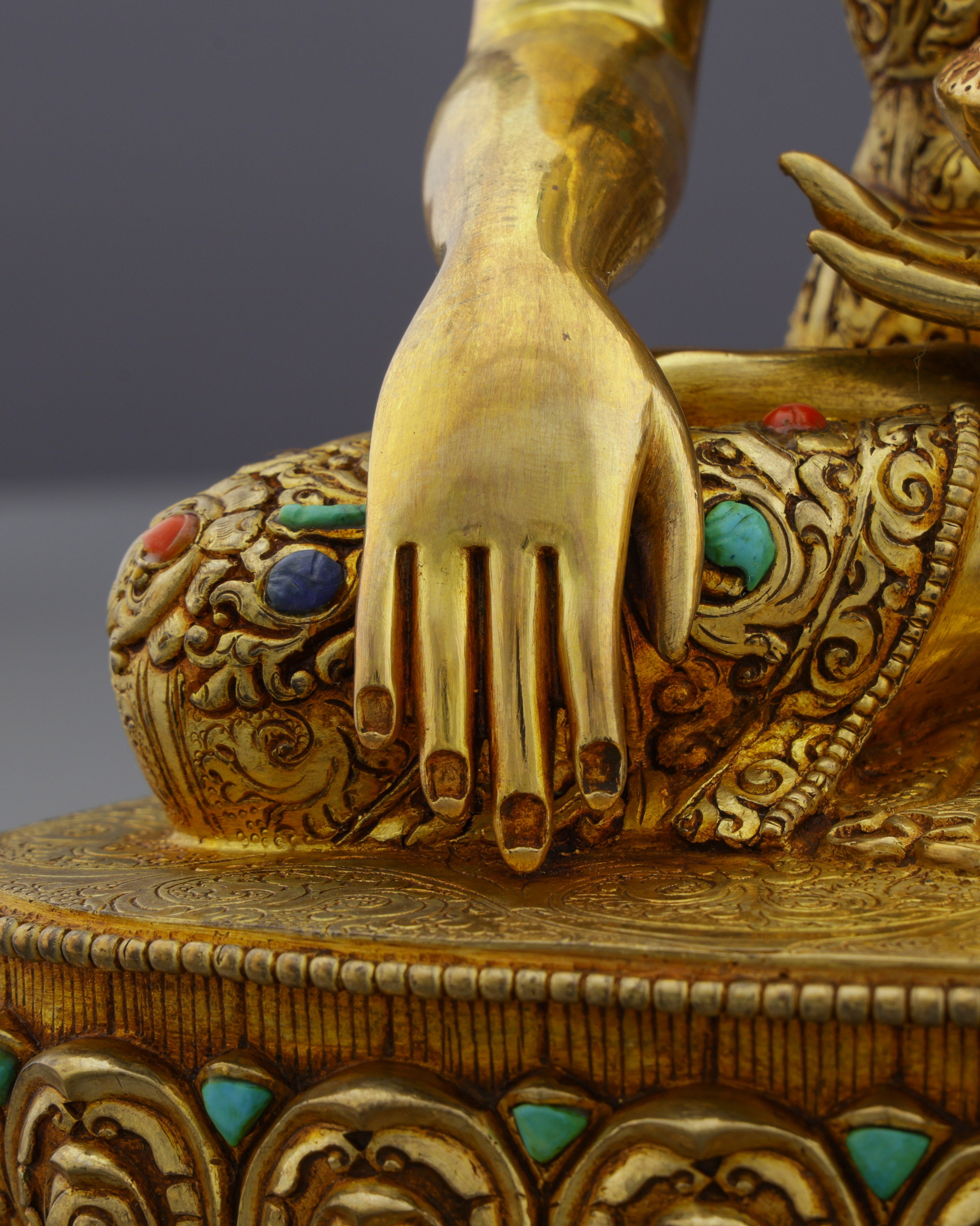 Handcrafted Sakyamuni Buddha Statue | A Masterpiece of Nepalese Artistry