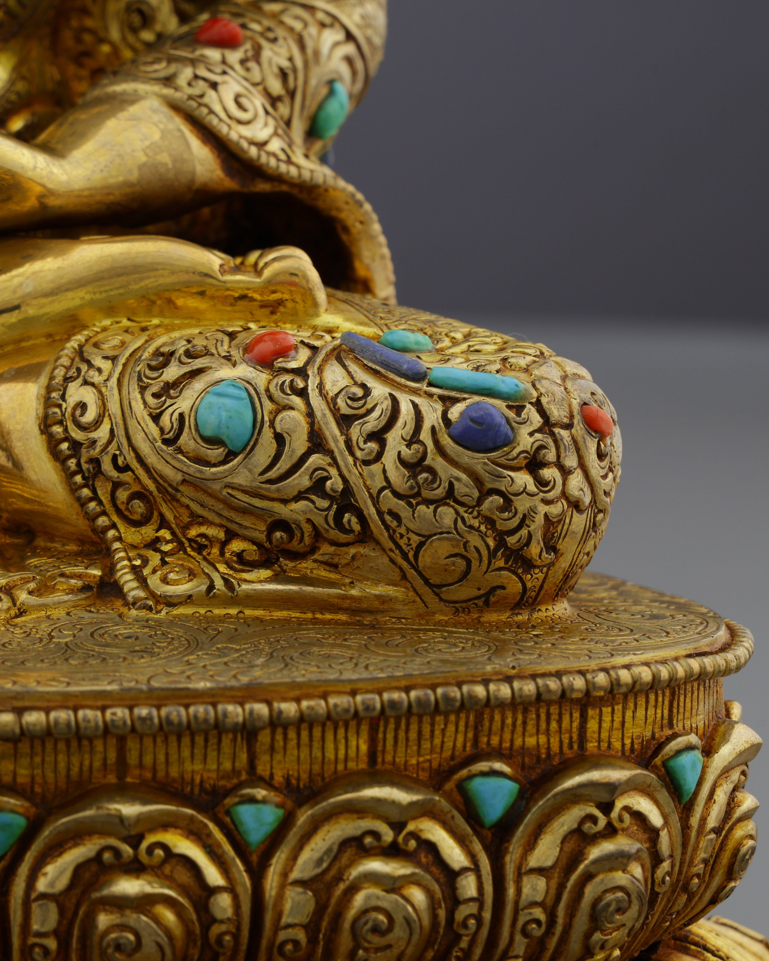 Handcrafted Sakyamuni Buddha Statue | A Masterpiece of Nepalese Artistry