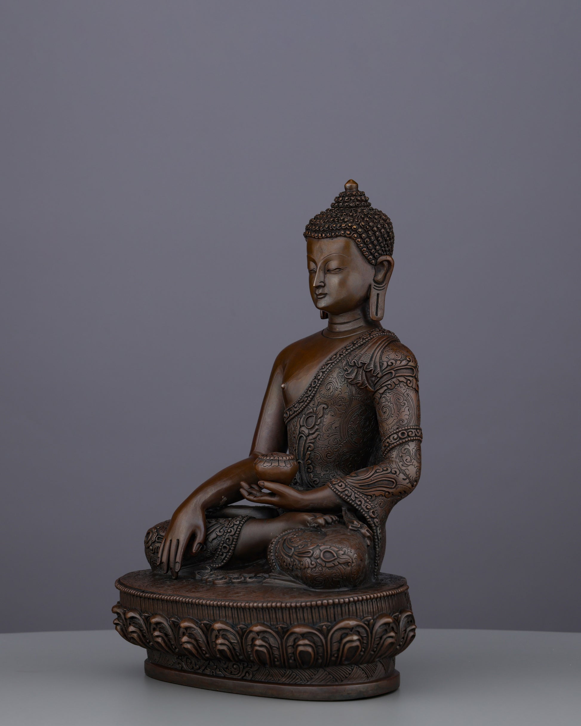 Oxidized Sakyamuni Buddha | Timeless Elegance in Nepalese Bronze Artistry - Authentic Handcrafted Statue