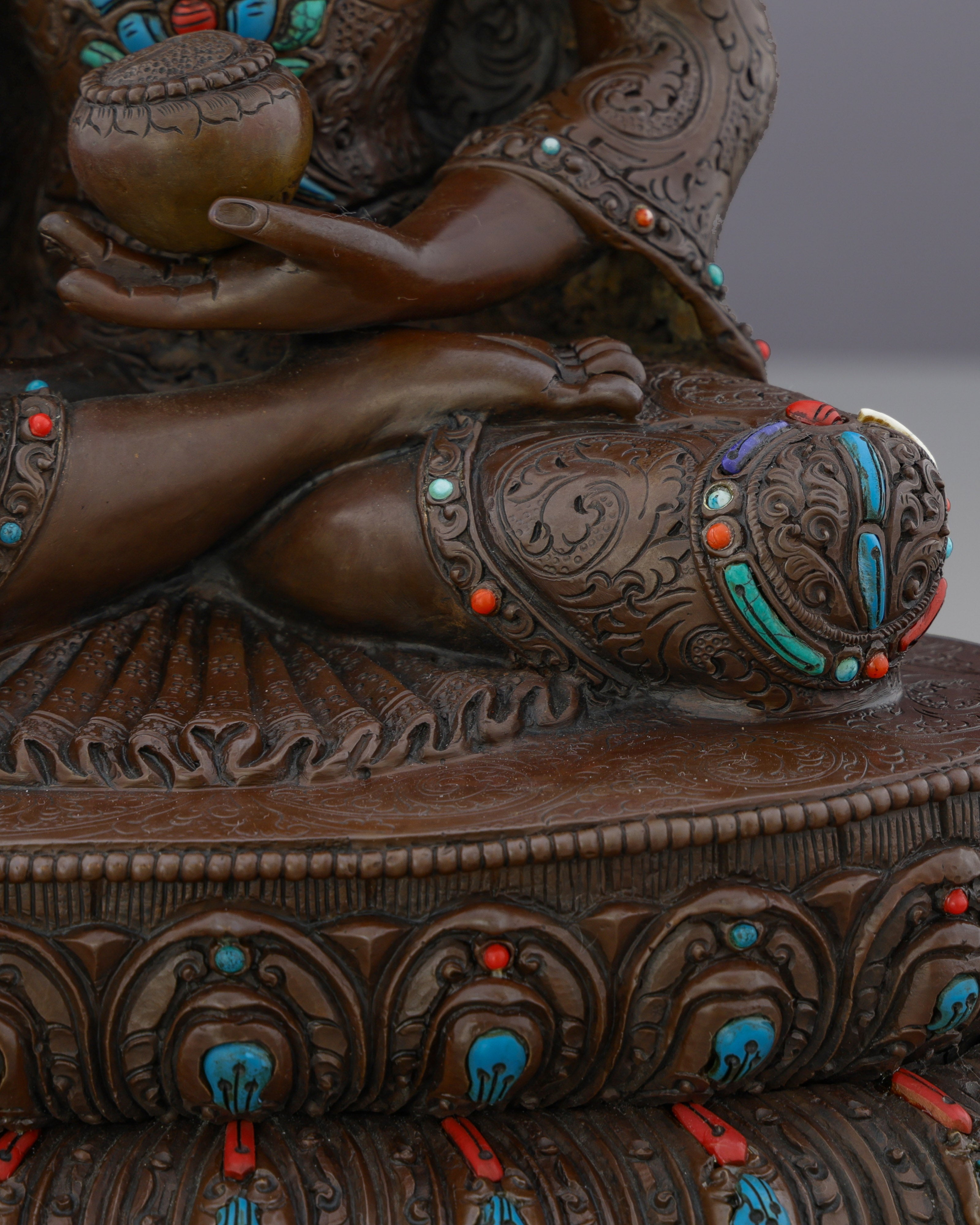 Oxidized Sakyamuni Buddha with Gemstones |  A Jewel of Nepalese Craftsmanship