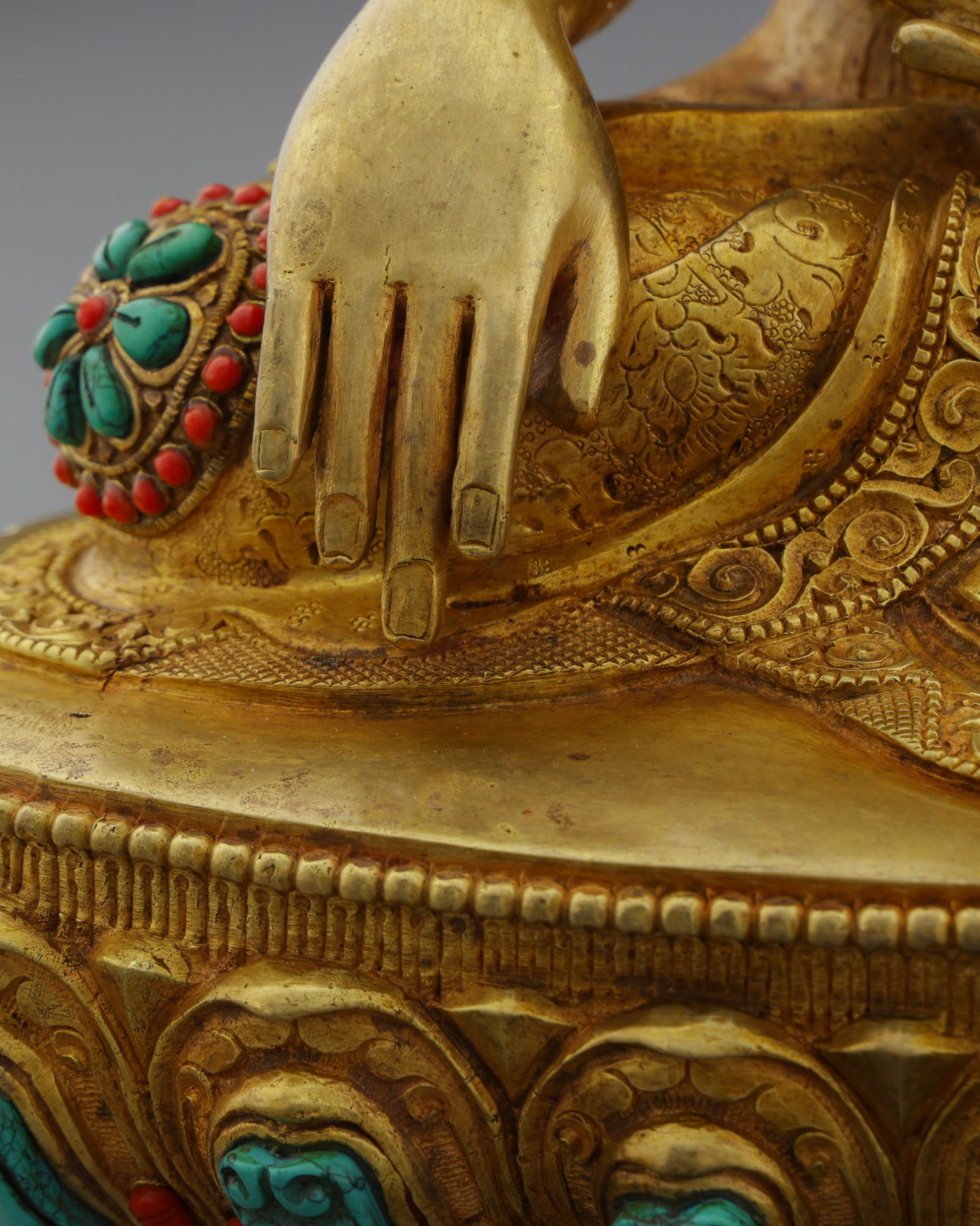 Enlightened Splendor | Exquisite Nepalese Sakyamuni Buddha Statue - The Awakened One's Timeless Grace - Authentic Handcrafted Statue