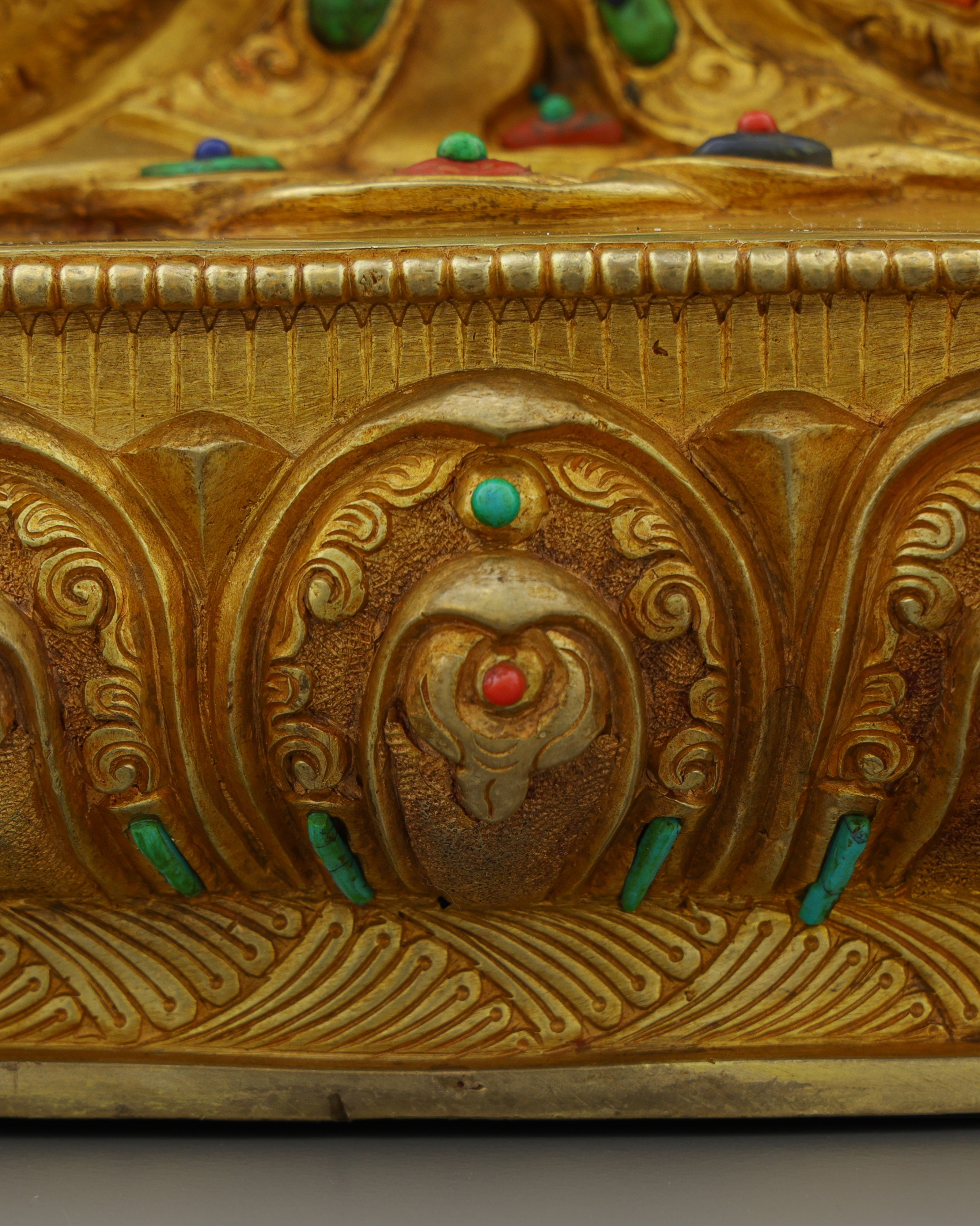 Eternal Radiance | Nepalese Handcrafted 24K Gold Gilded Amitayus Statue – A Masterpiece of Longevity and Wisdom