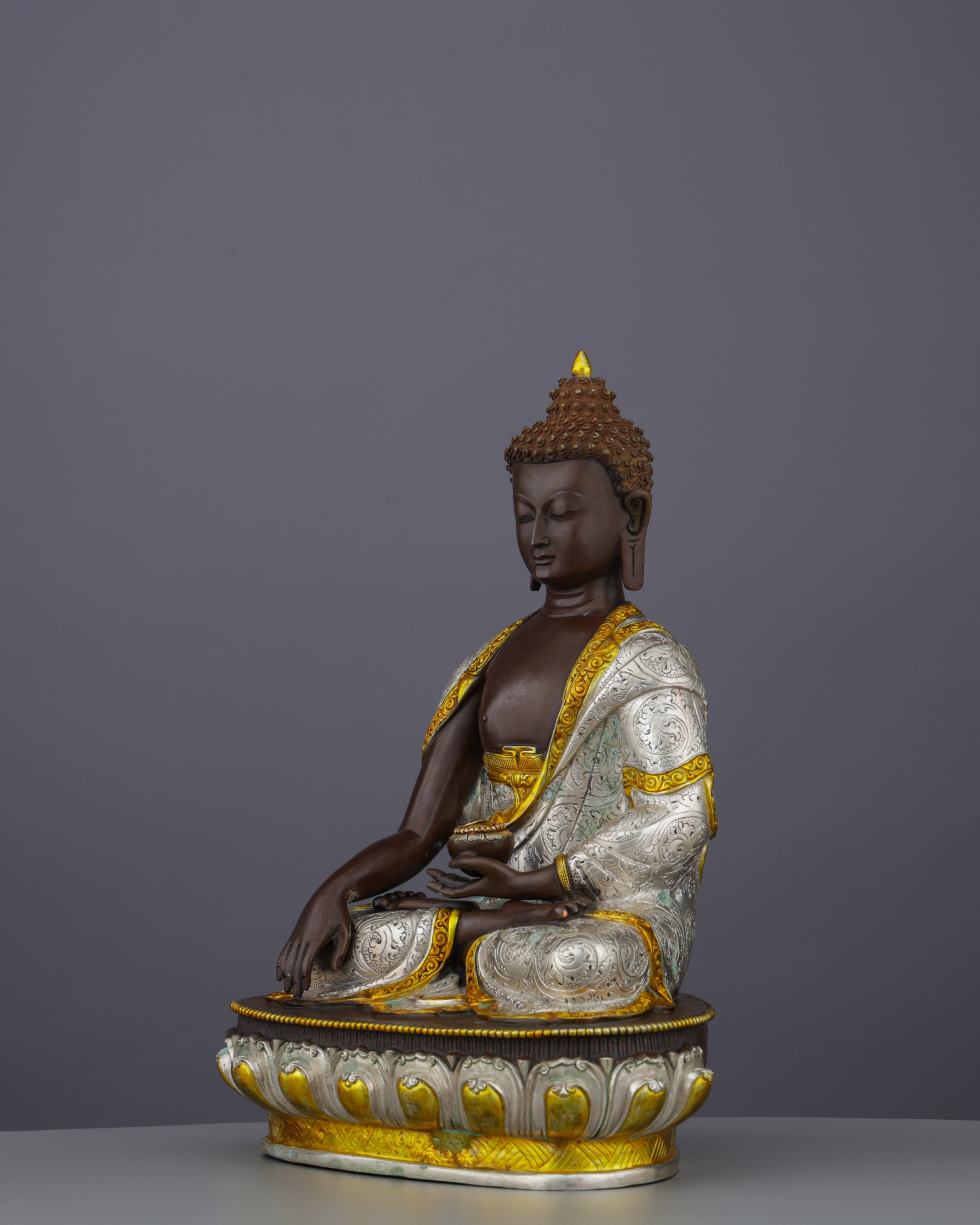 Magnificent Oxidized Sakyamuni Buddha | Nepal's Timeless Tribute to Enlightenment