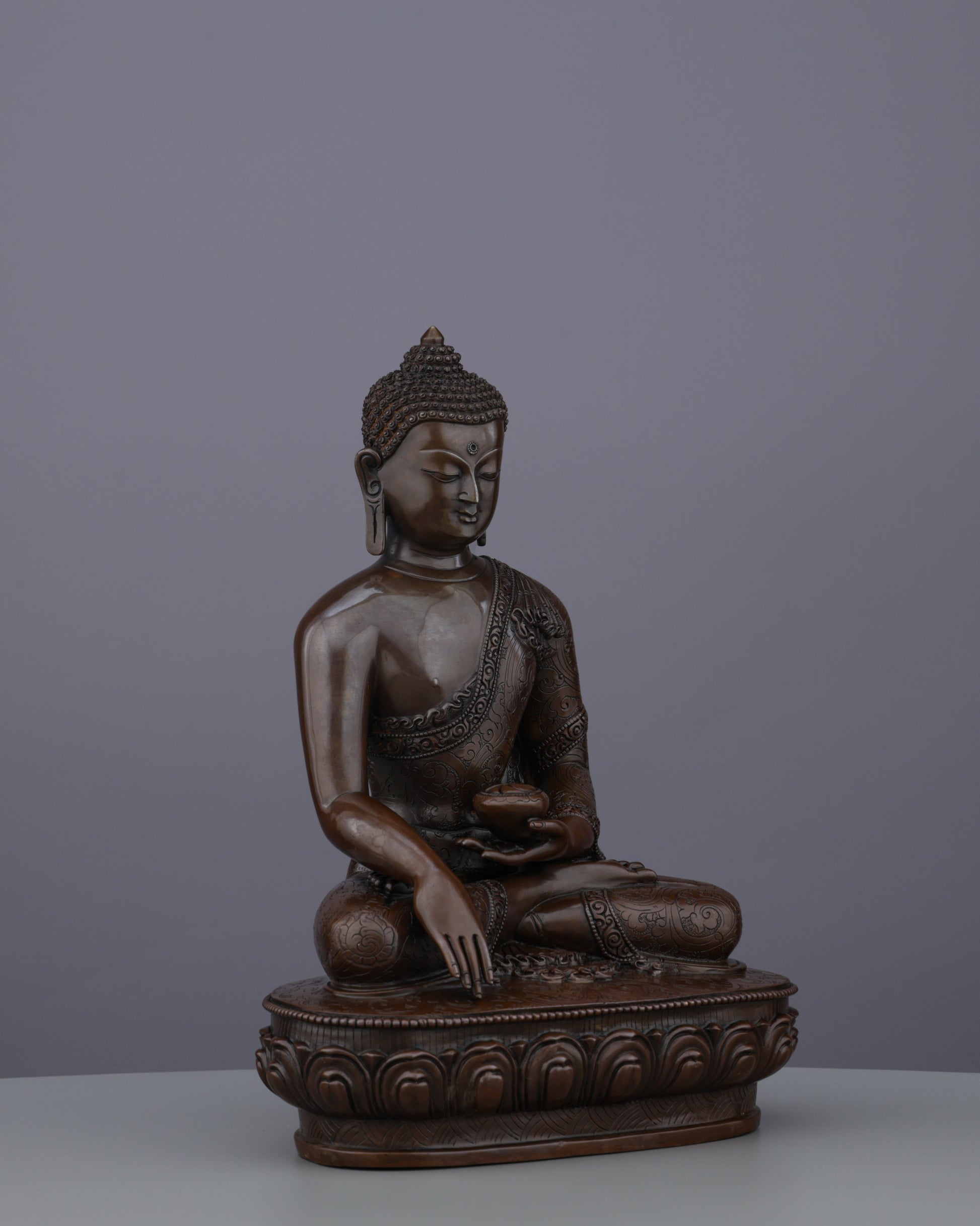 Oxidized Sakyamuni Buddha Statue | Radiant Embodiment of Enlightenment - Authentic Handcrafted Statue