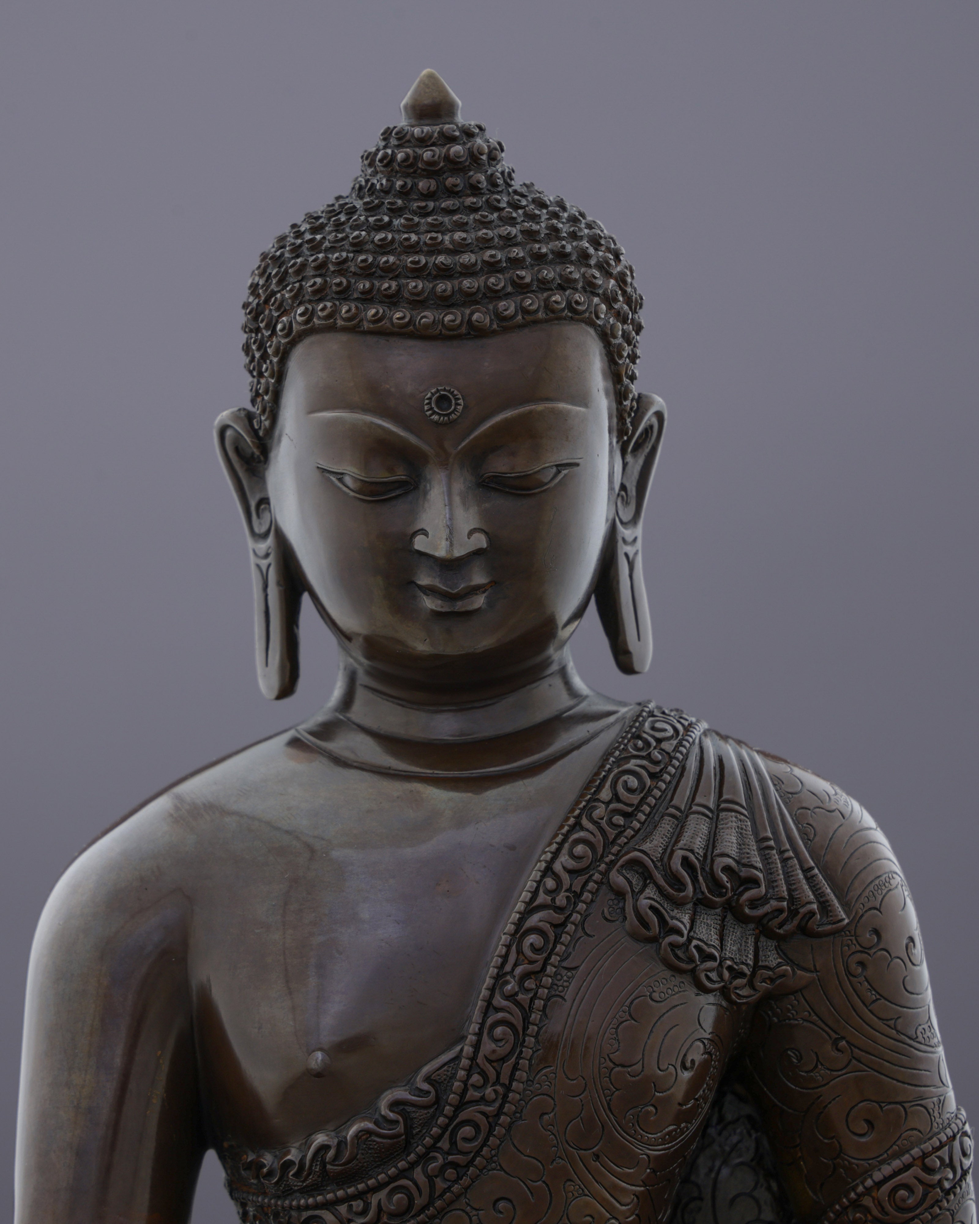 Oxidized Sakyamuni Buddha Statue | Radiant Embodiment of Enlightenment