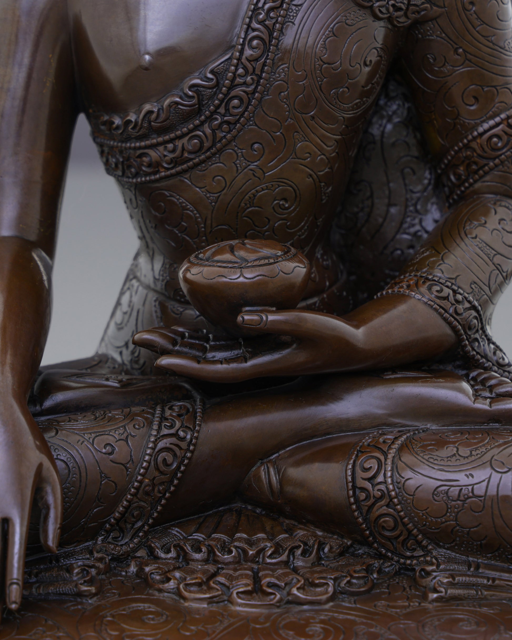 Oxidized Sakyamuni Buddha Statue | Radiant Embodiment of Enlightenment - Authentic Handcrafted Statue