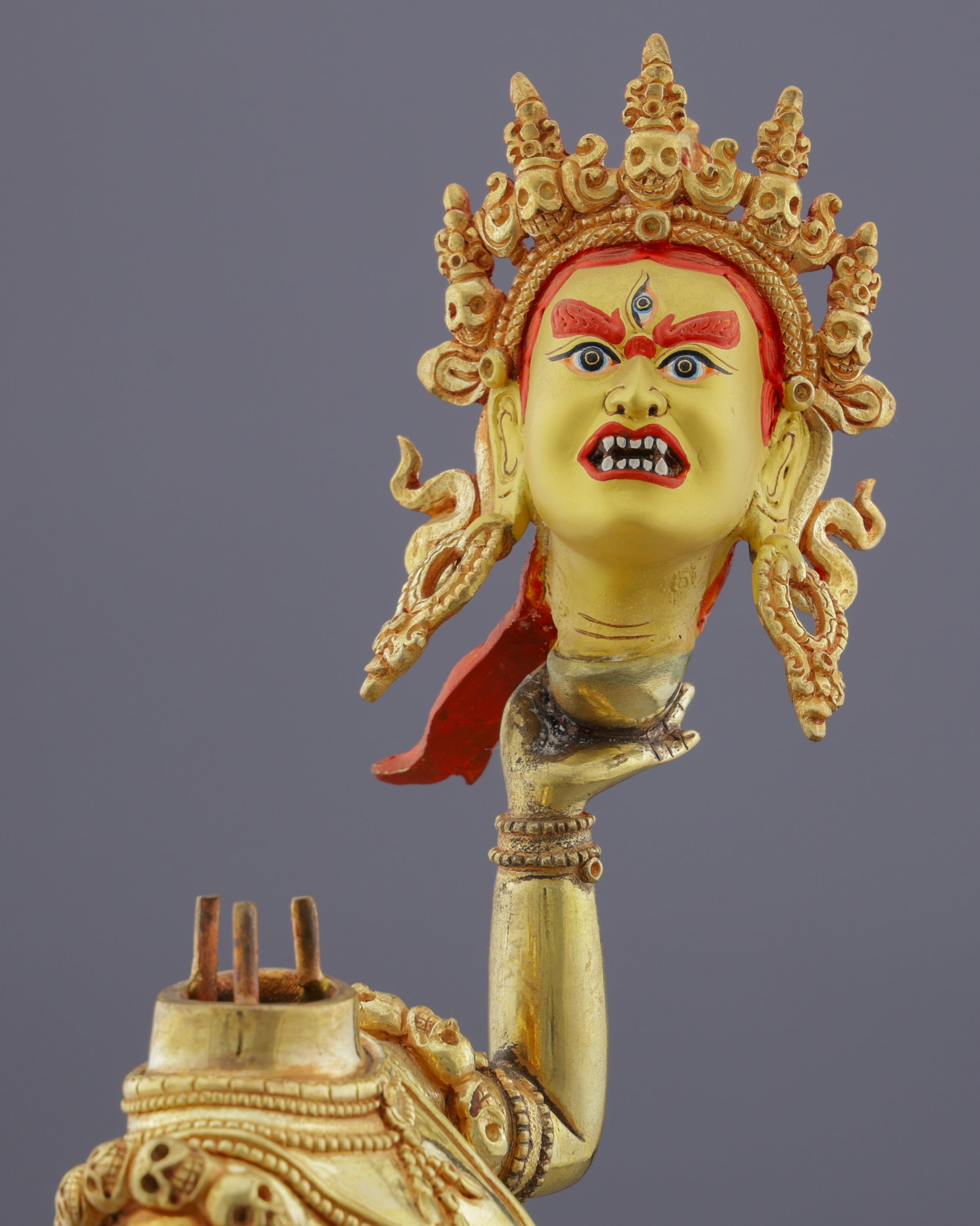 Chinnamasta Statue | Golden Embodiment of Transcendent Wisdom and Self-Sacrifice