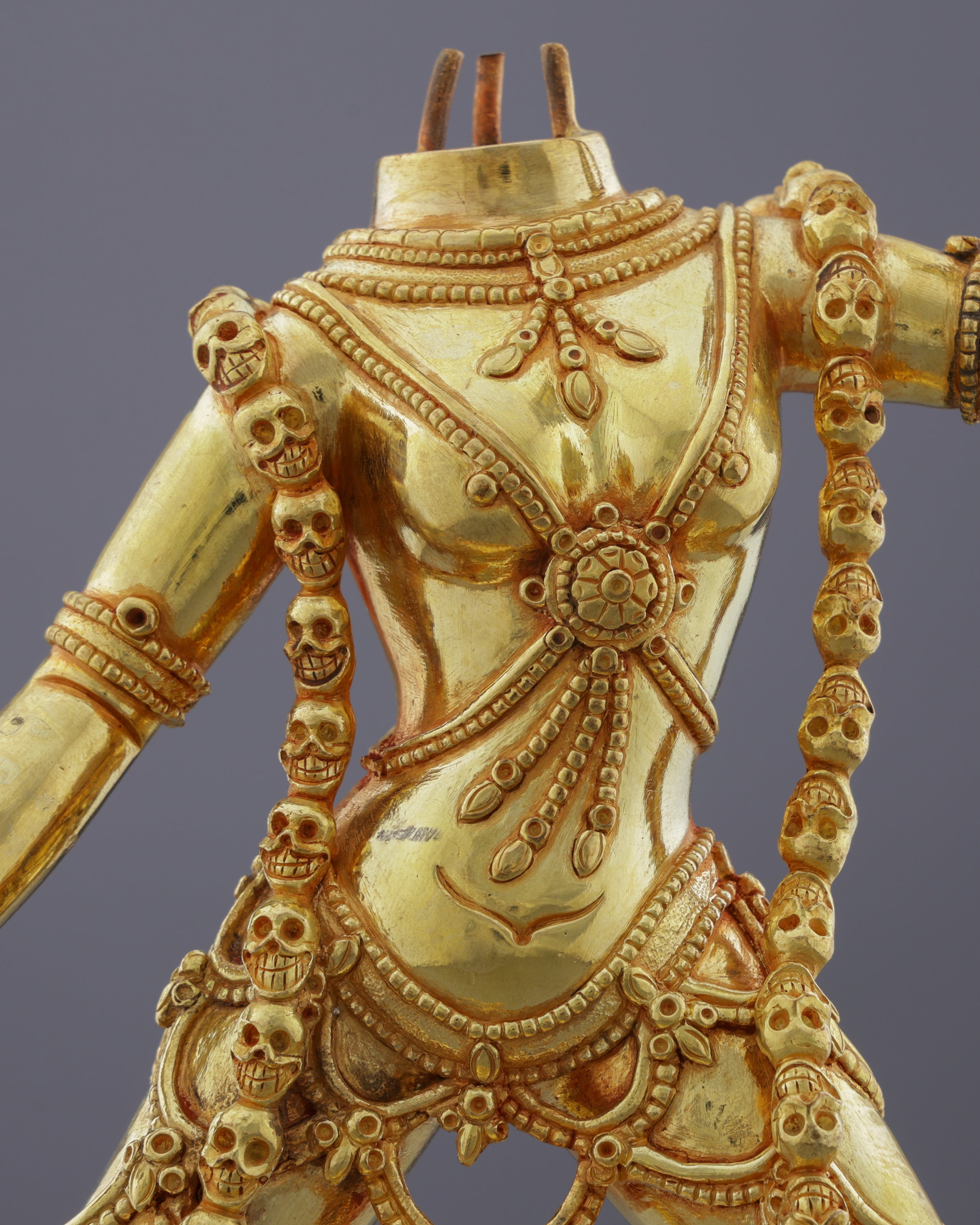 Chinnamasta Statue | Golden Embodiment of Transcendent Wisdom and Self-Sacrifice
