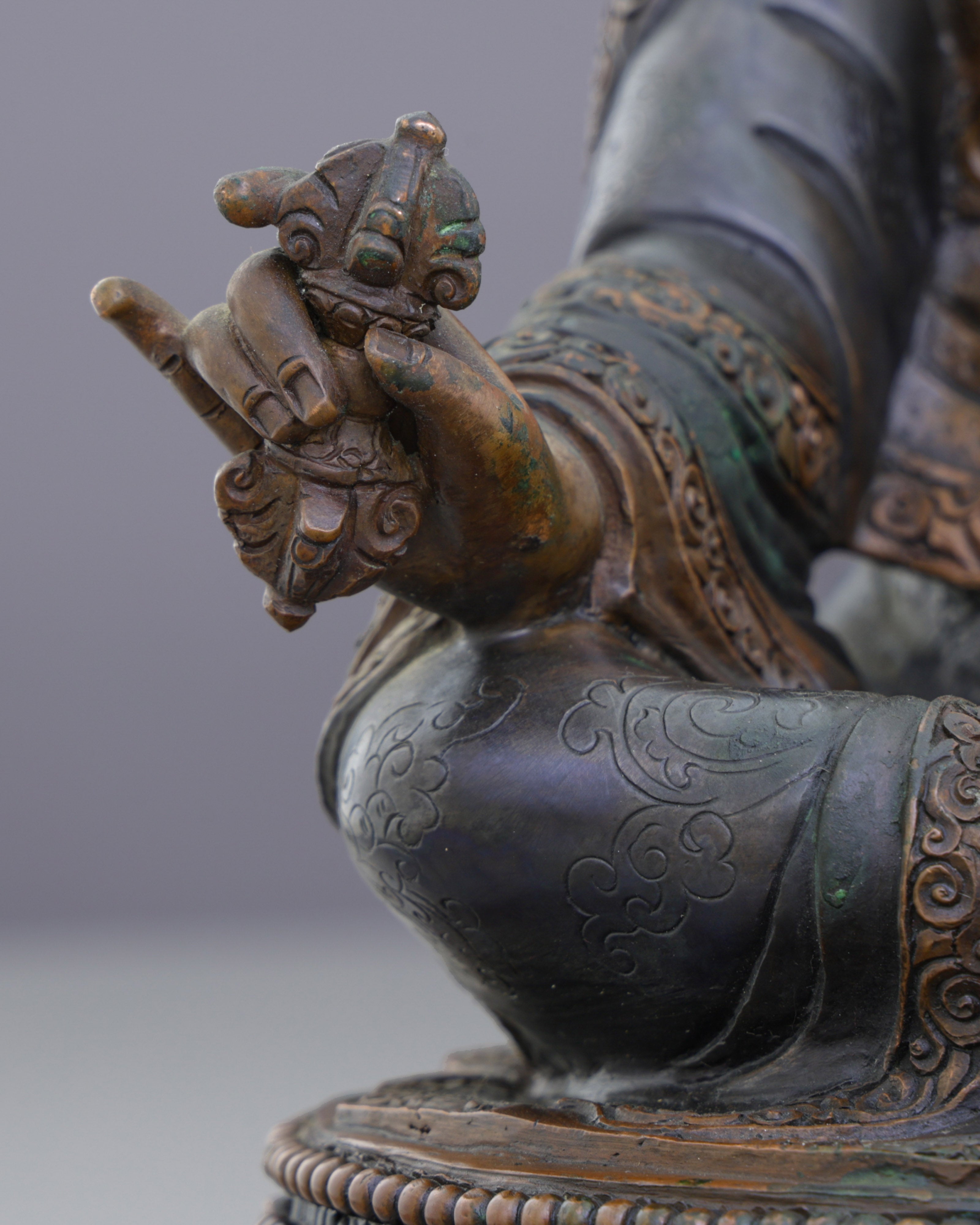Guru Rinpoche Statue | The Lotus-Born Master in Sacred Bronze