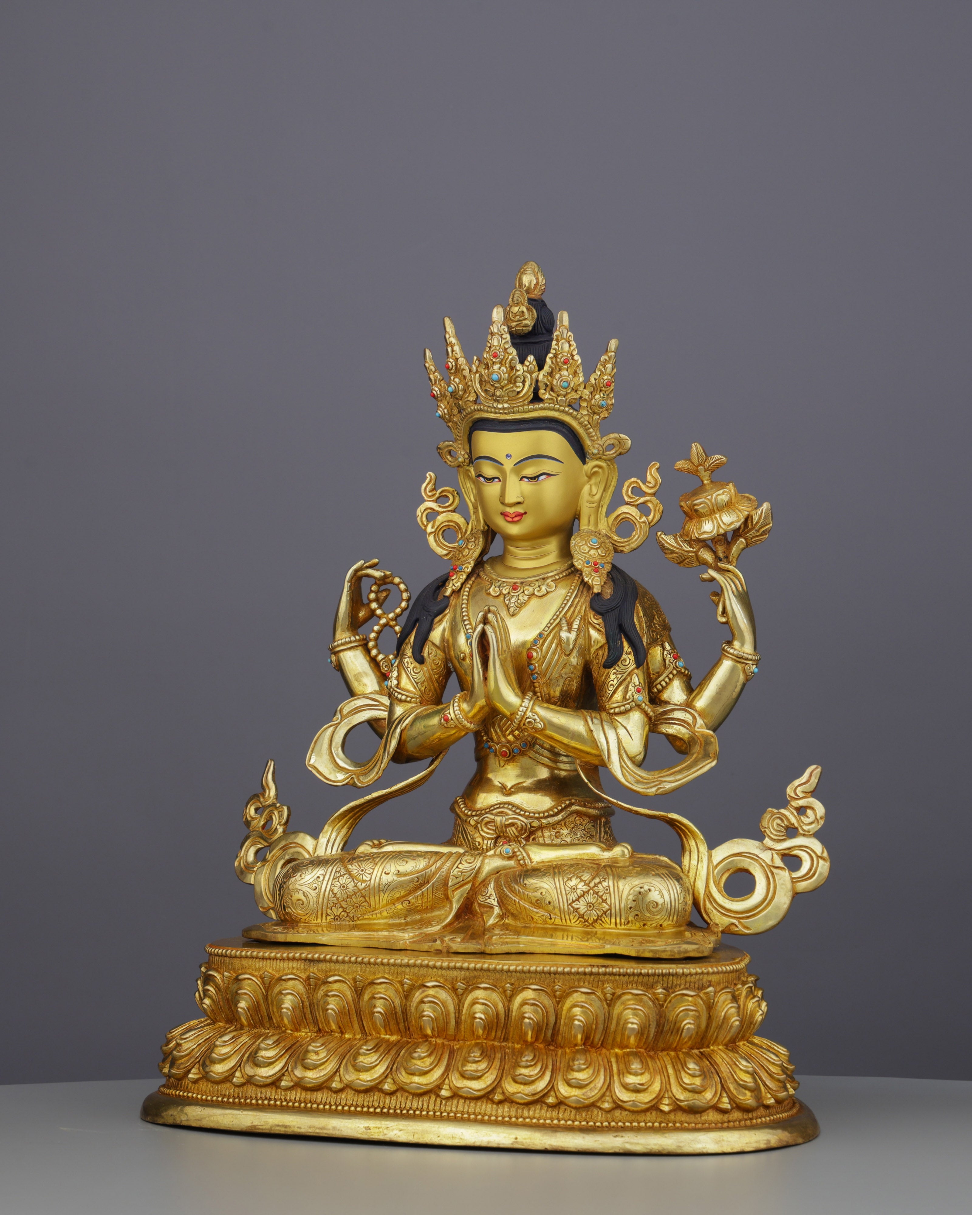 Chengresi Statue | The Golden Embodiment of Infinite Compassion