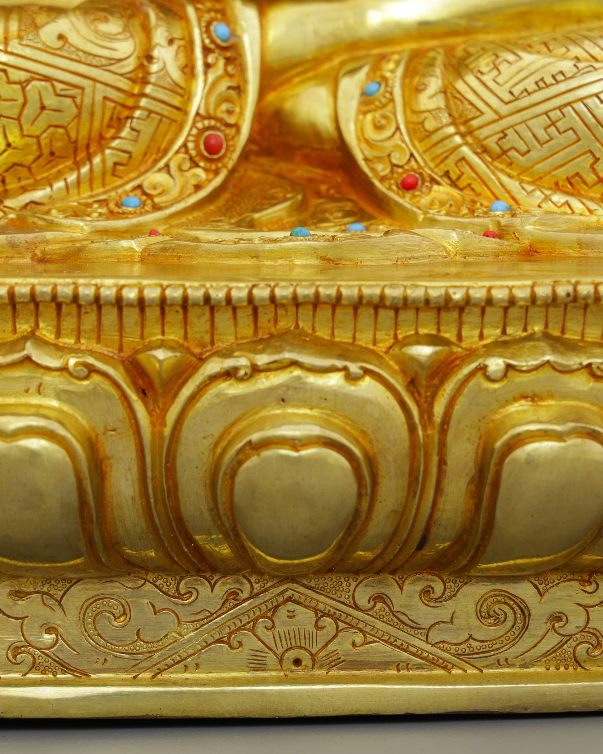 Sakyamuni Buddha Statue | The Enlightened One in Resplendent Gold - Authentic Handcrafted Statue