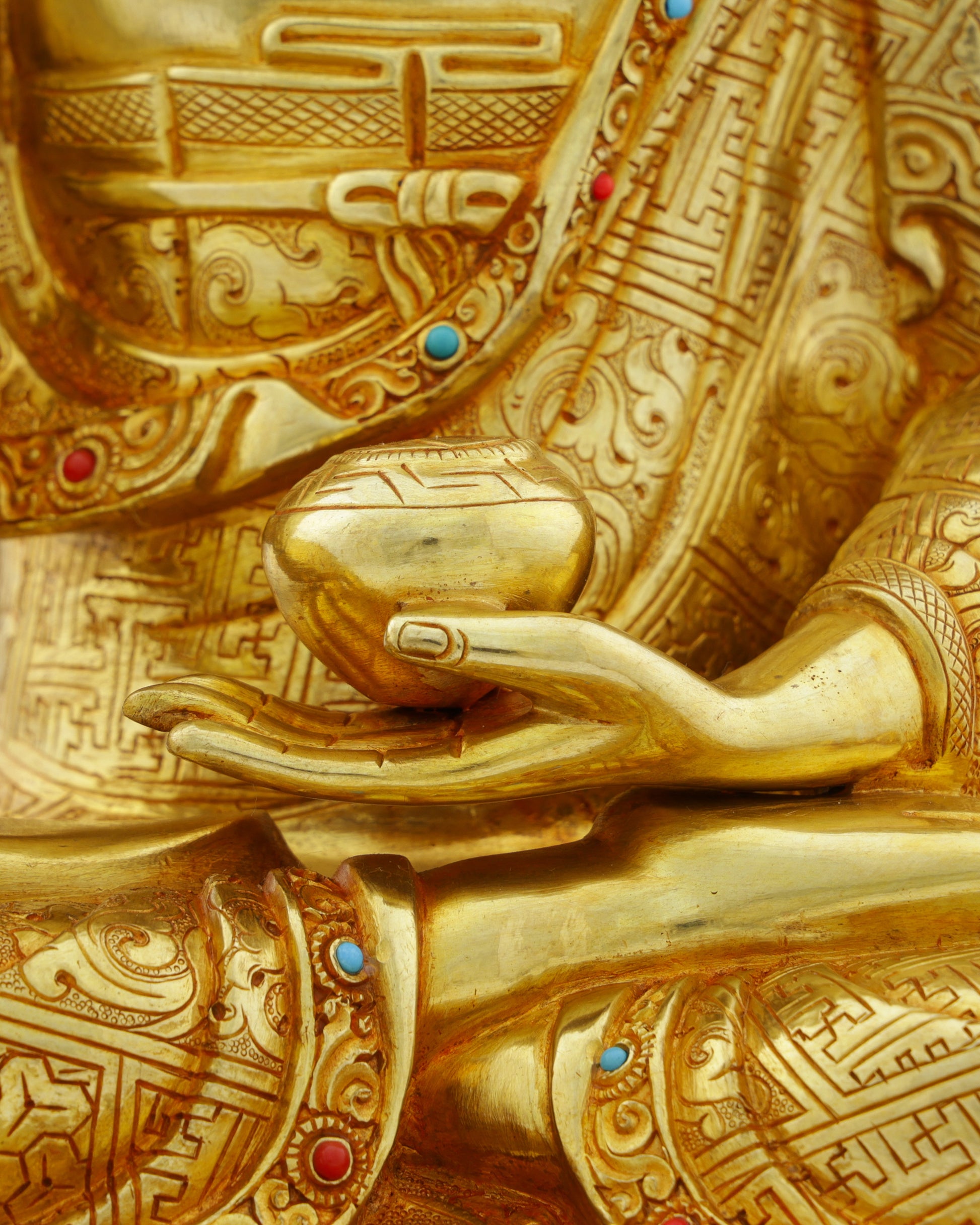 Sakyamuni Buddha Statue | The Enlightened One in Resplendent Gold - Authentic Handcrafted Statue