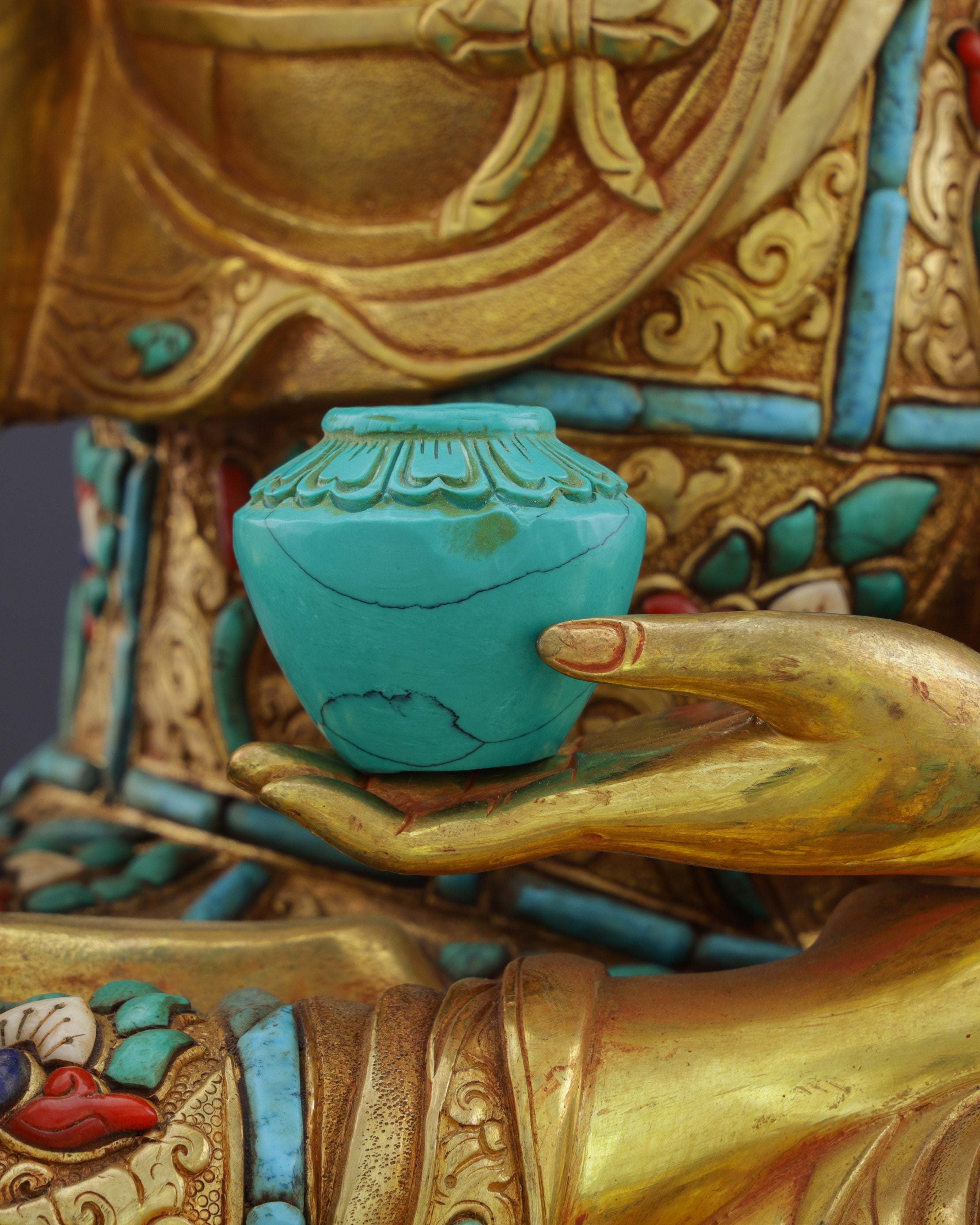 Sakyamuni Buddha Statue | Magnificent Enlightenment in Gold and Gems