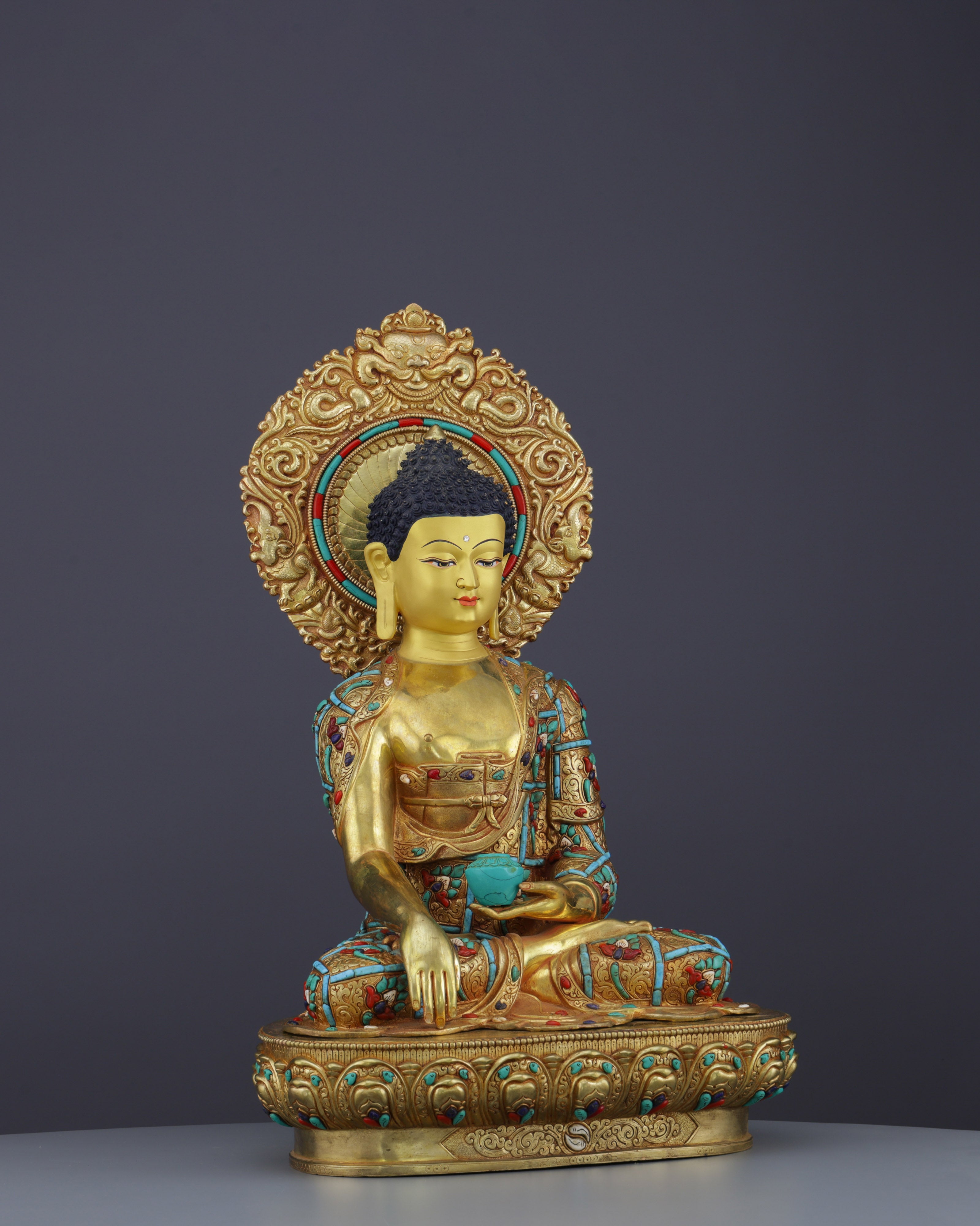 Sakyamuni Buddha Statue | Magnificent Enlightenment in Gold and Gems