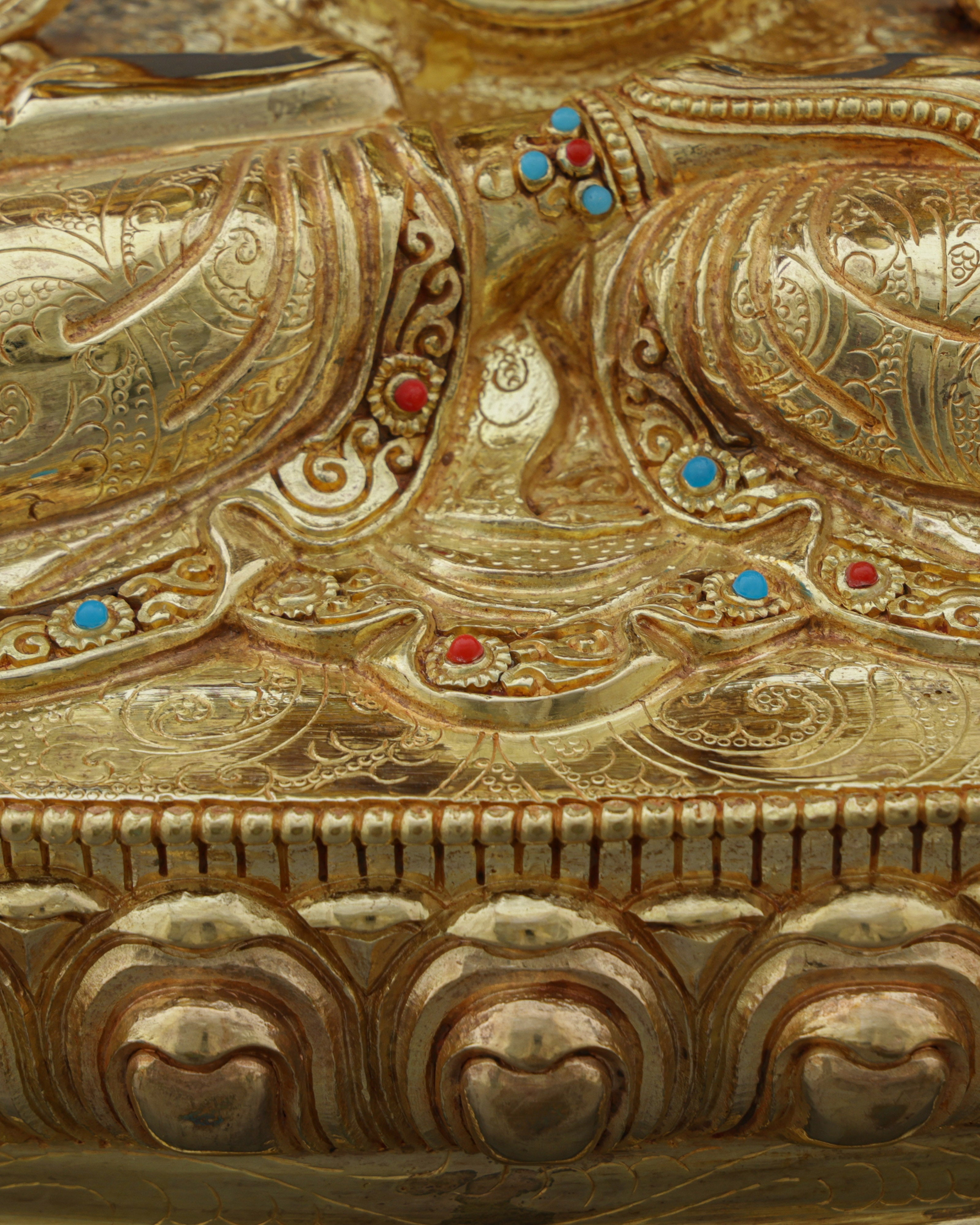 Chengresi | Divine Embodiment of Infinite Compassion in Pure Gold