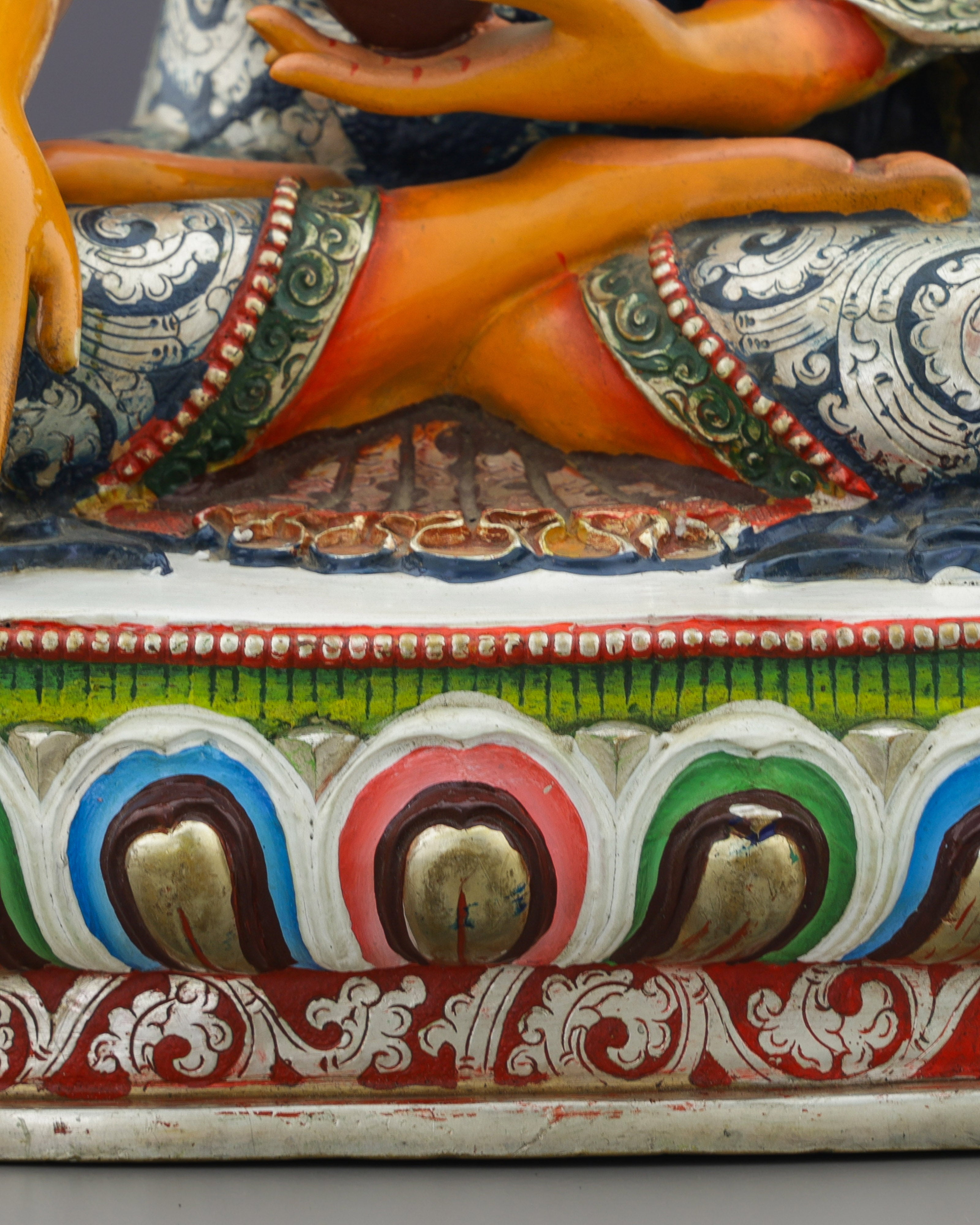 Golden Awakening | Masterfully Crafted Sakyamuni Buddha Statue&nbsp;