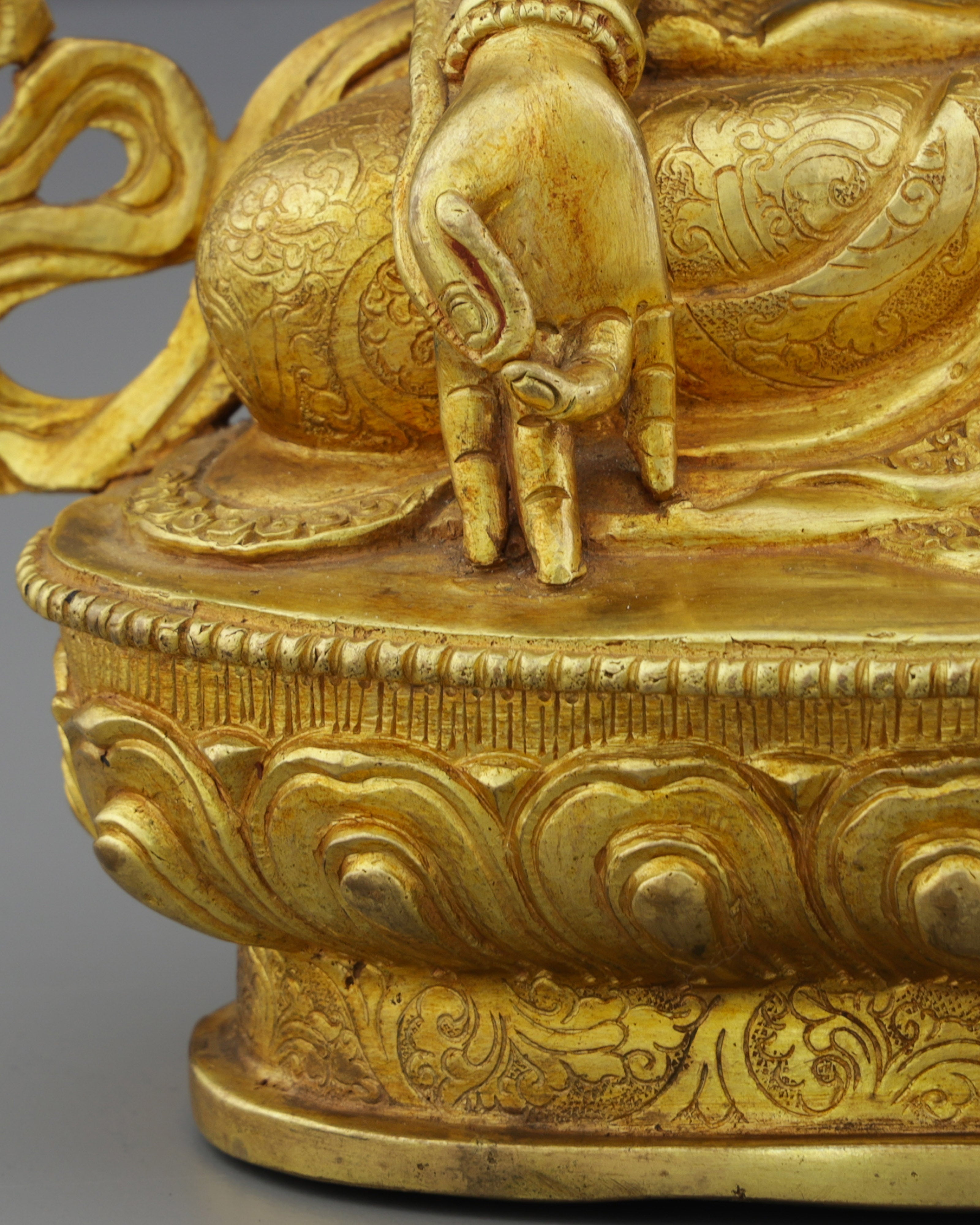 Exquisite Ksitigarbha Statue | Guardian of Earth and Suffering Beings