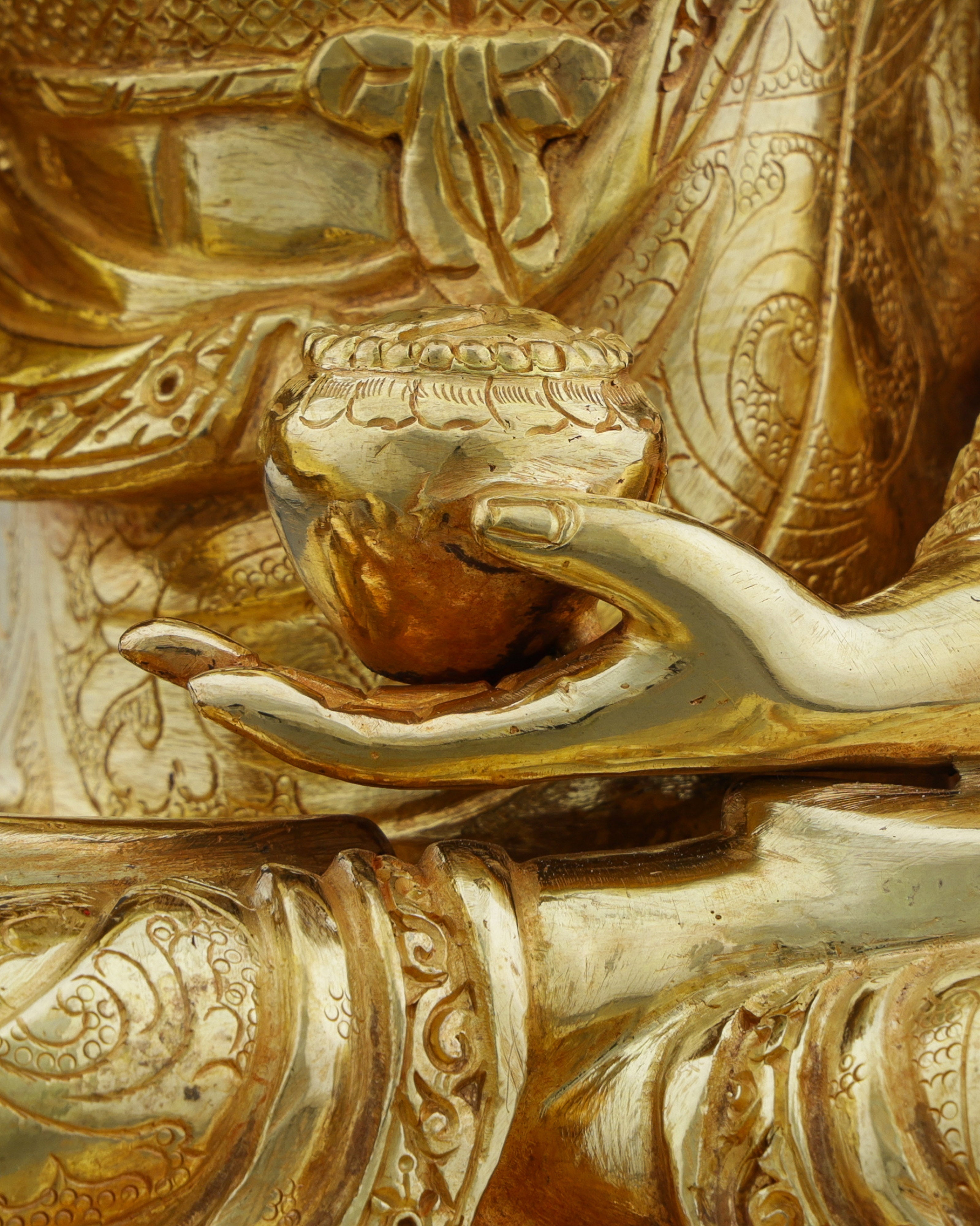 Enlightened Serenity | Handcrafted Sakyamuni Buddha Statue