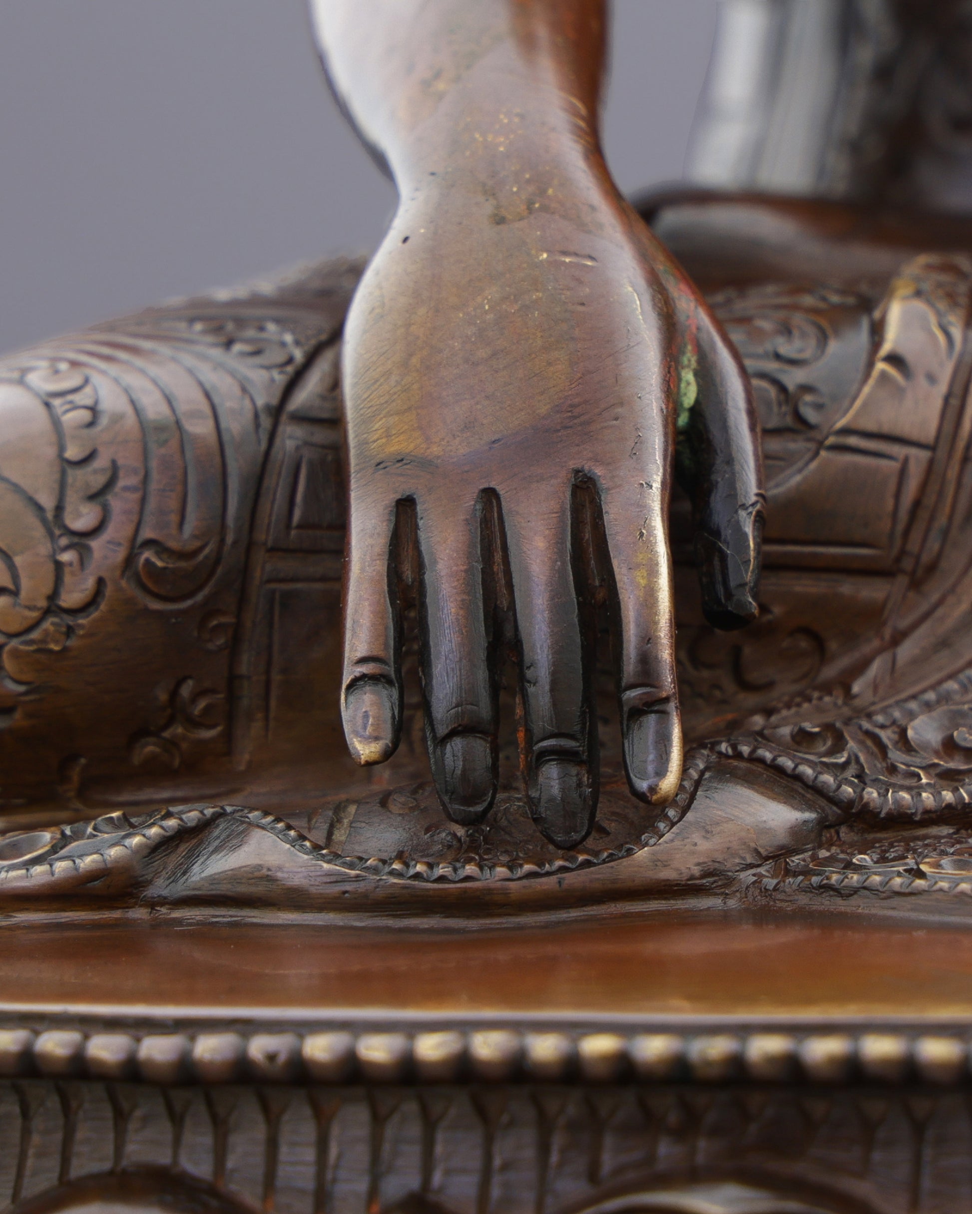 Oxidized Sakyamuni Buddha Statue | Handcrafted from the Heart of the Himalayas - Authentic Handcrafted Statue