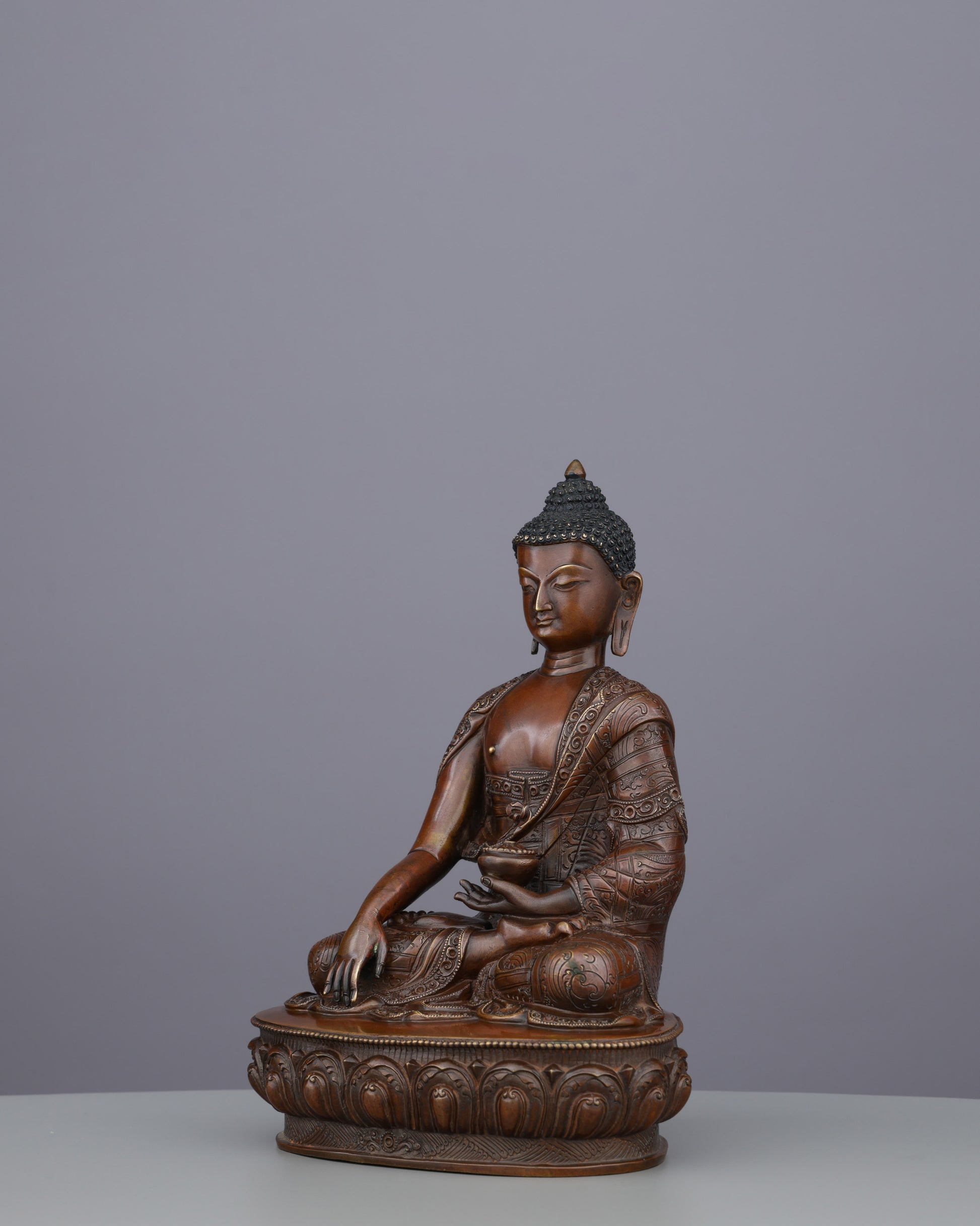 Oxidized Sakyamuni Buddha Statue | Handcrafted from the Heart of the Himalayas - Authentic Handcrafted Statue