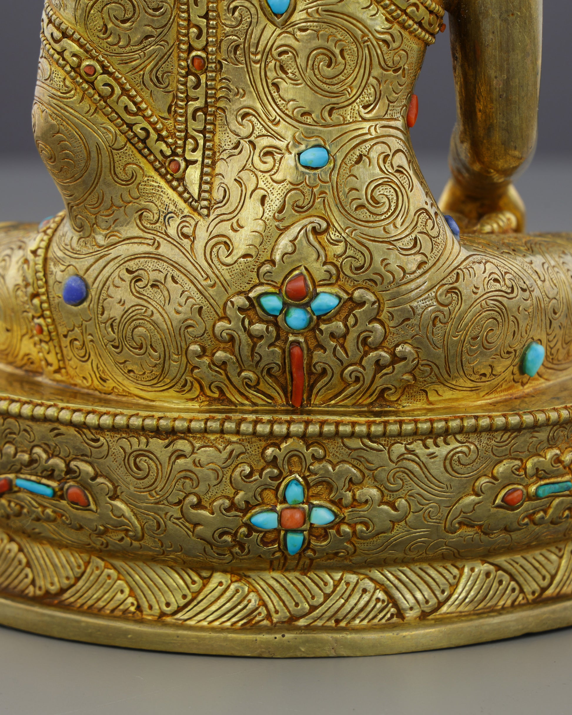 Radiant Tranquility | Handcrafted Sakyamuni Buddha Statue - Authentic Handcrafted Statue