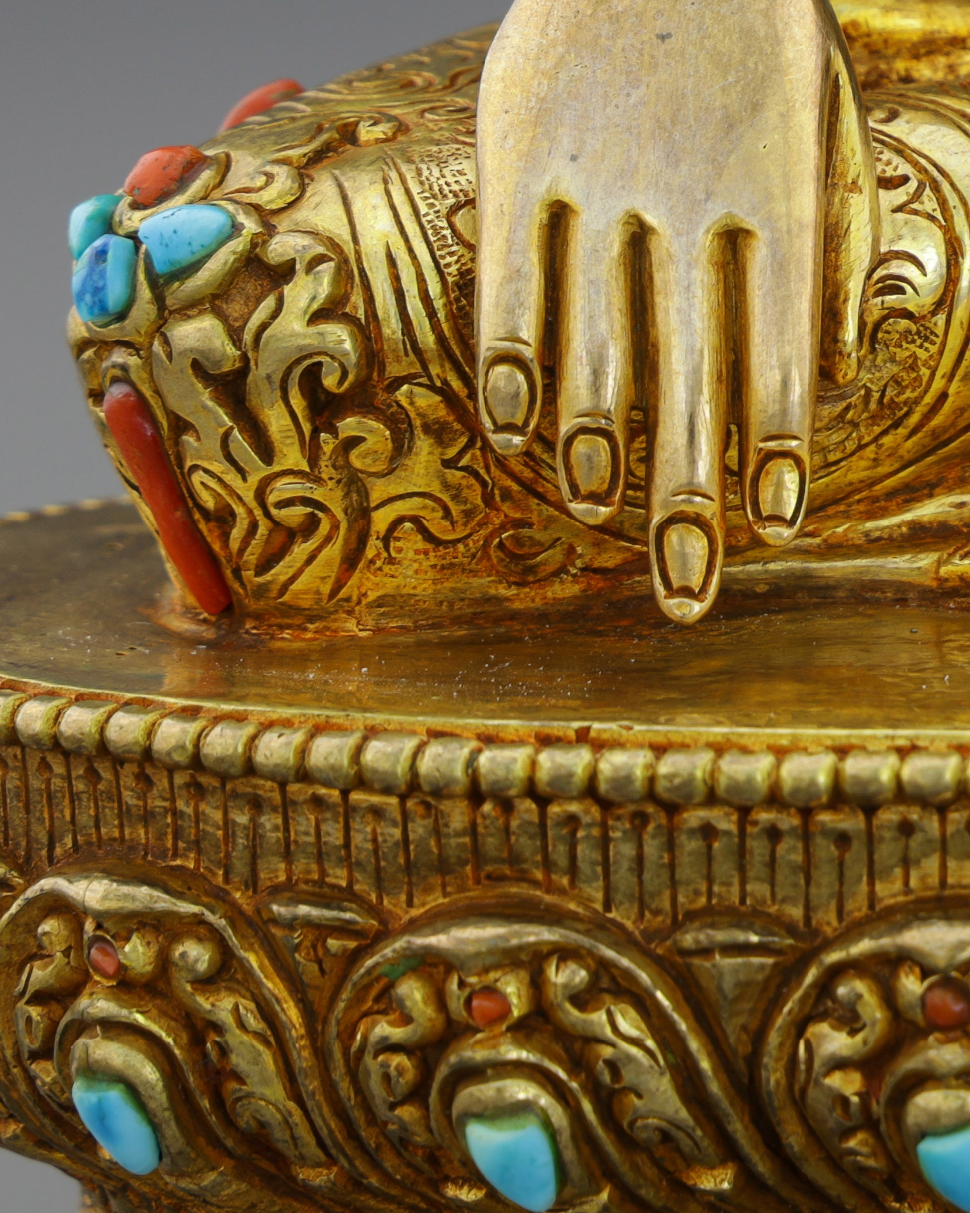 Radiant Tranquility | Handcrafted Sakyamuni Buddha Statue - Authentic Handcrafted Statue