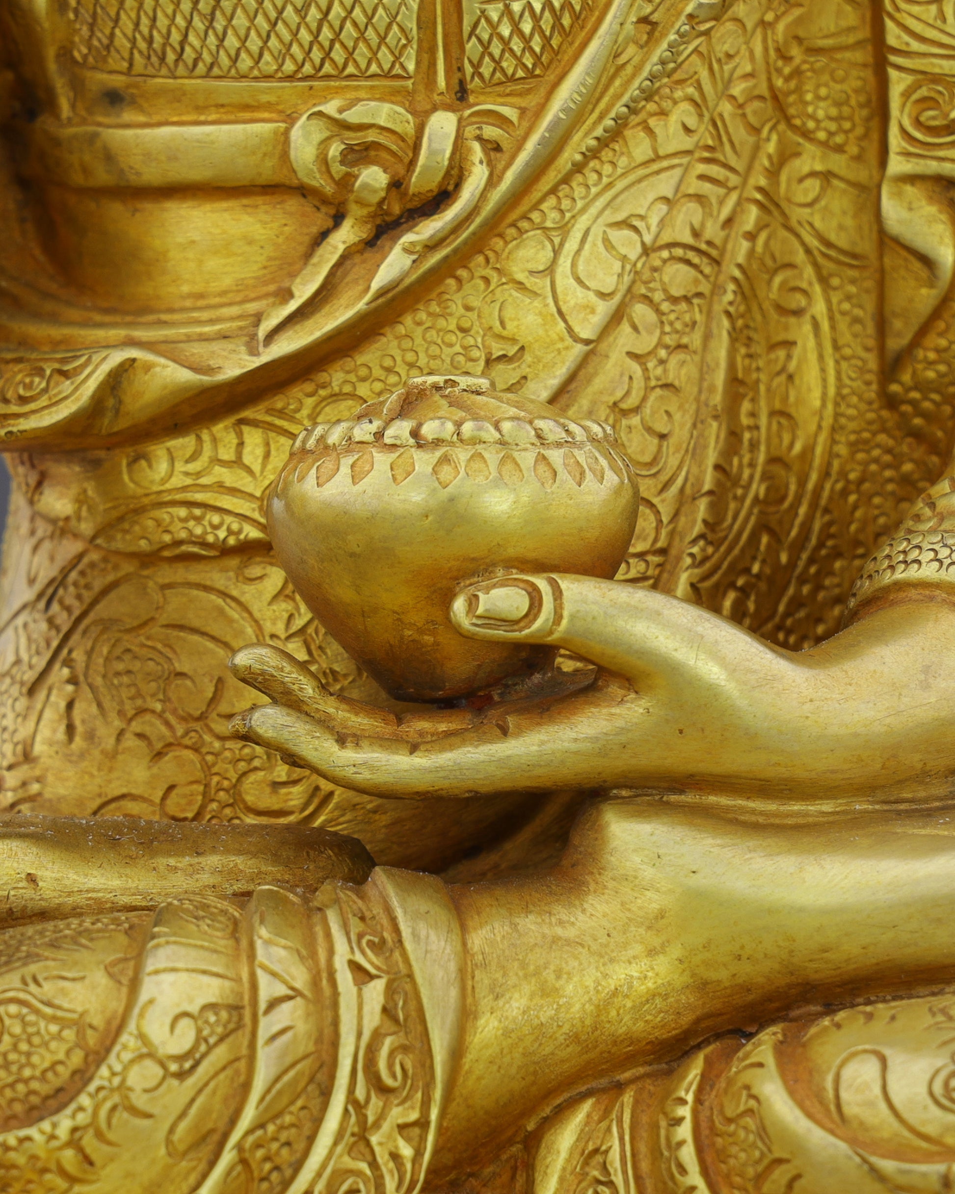 Golden Reverence | Handcrafted Sakyamuni Buddha Statue - Authentic Handcrafted Statue