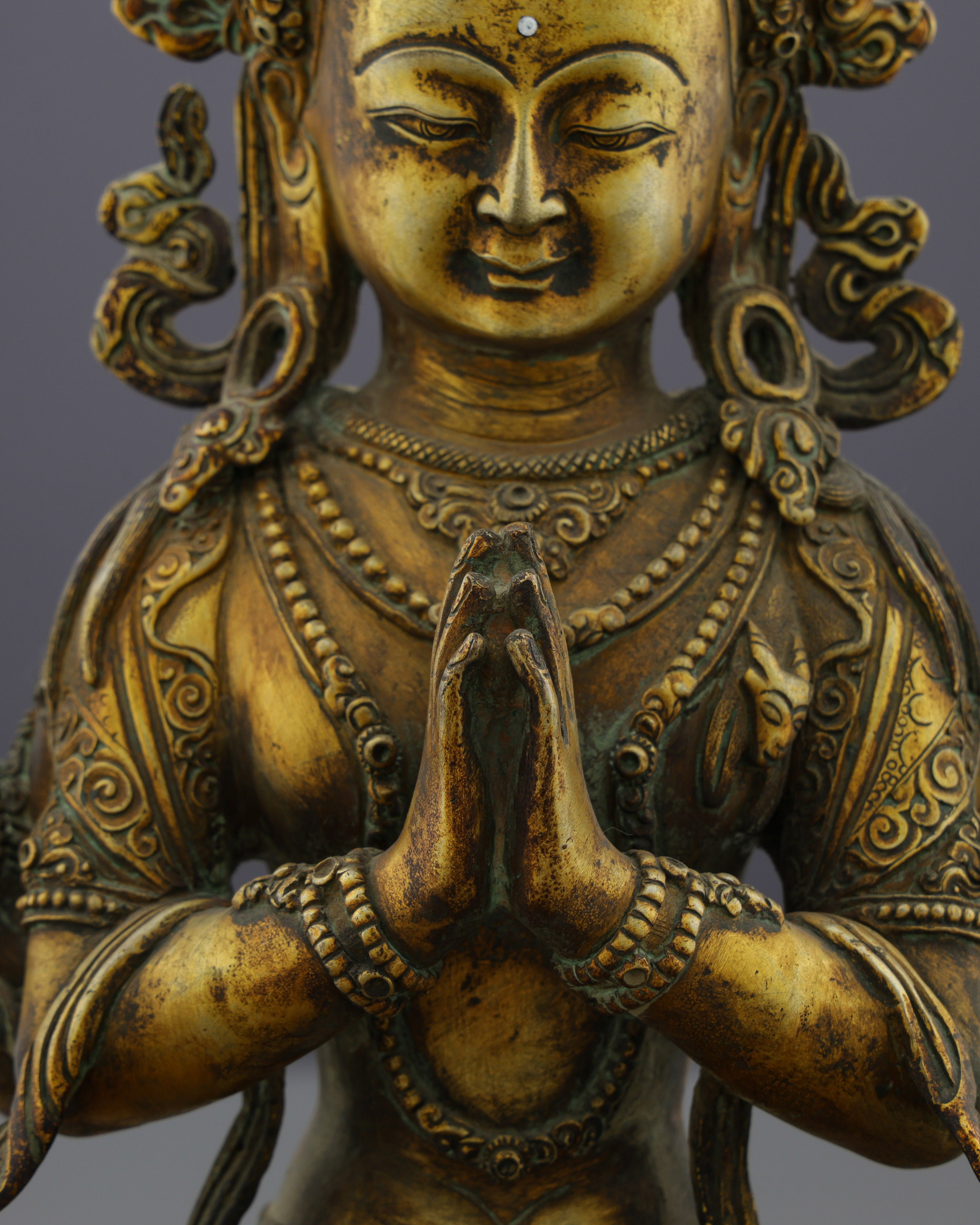 Antique Chengresi Statue | Golden Guardian of Compassion