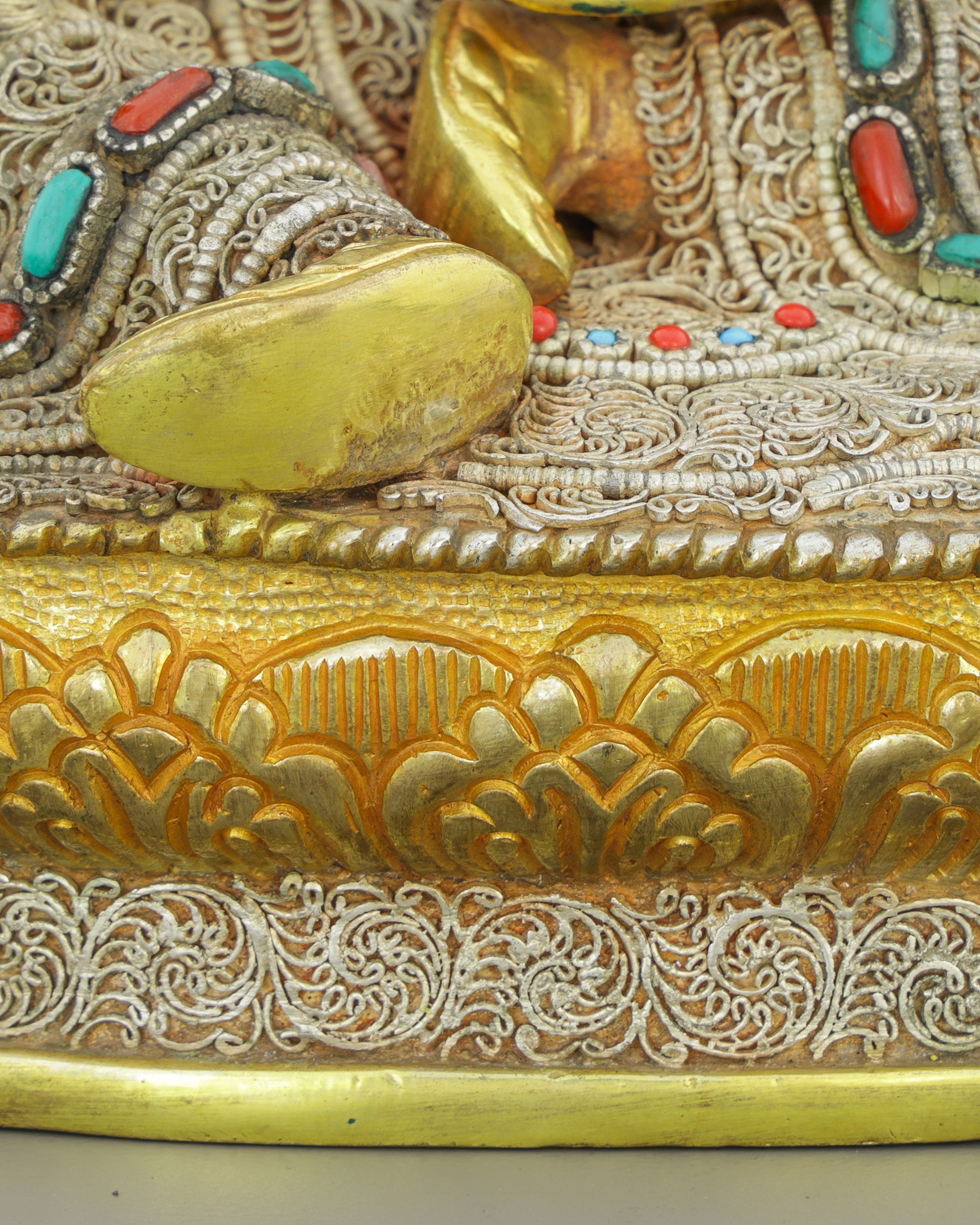 Exquisite Guru Rinpoche Statue | A Masterpiece of Nepalese Sacred Artistry