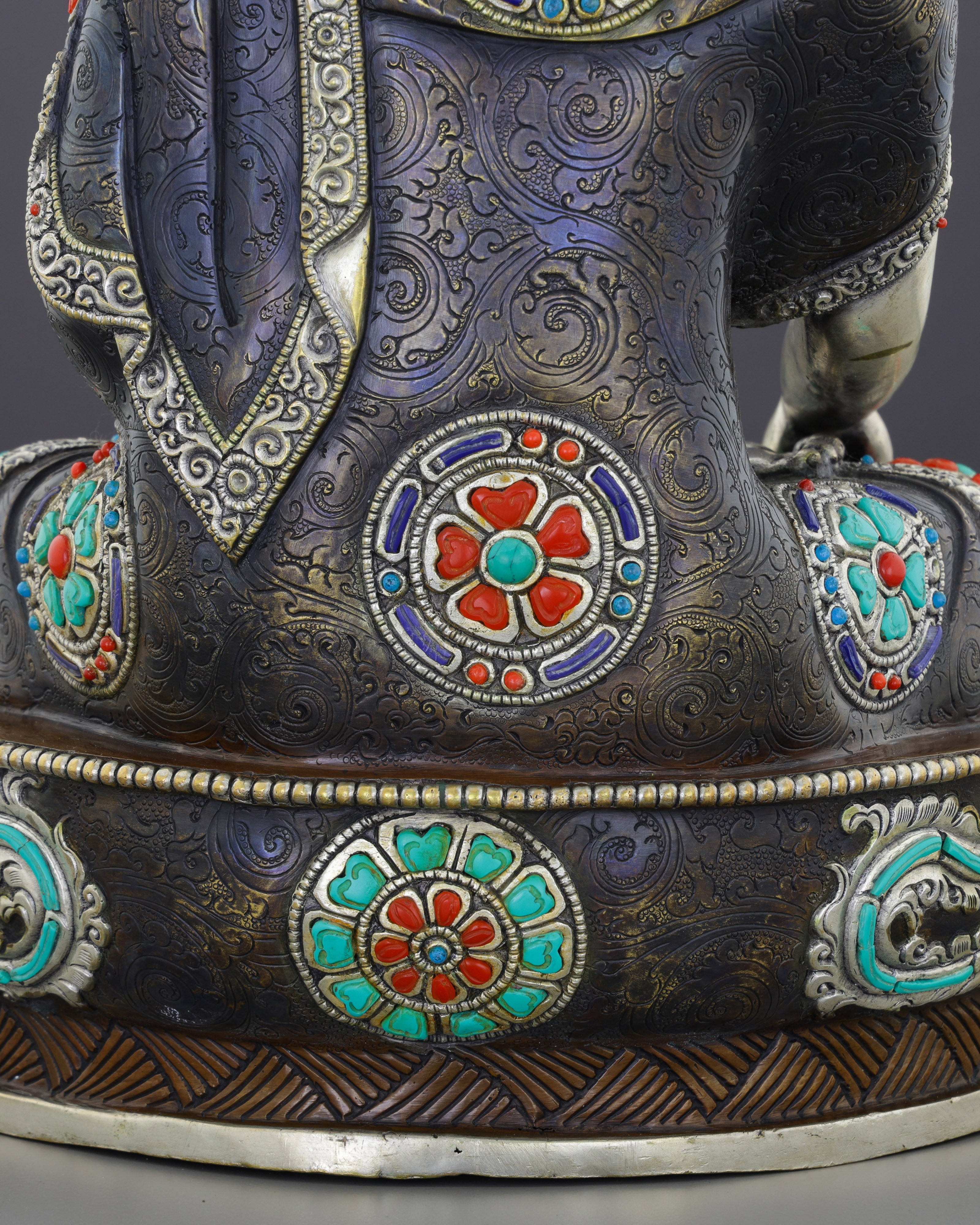 Magnificent Oxidized Shakyamuni Buddha | Timeless Nepalese Spiritual Treasure