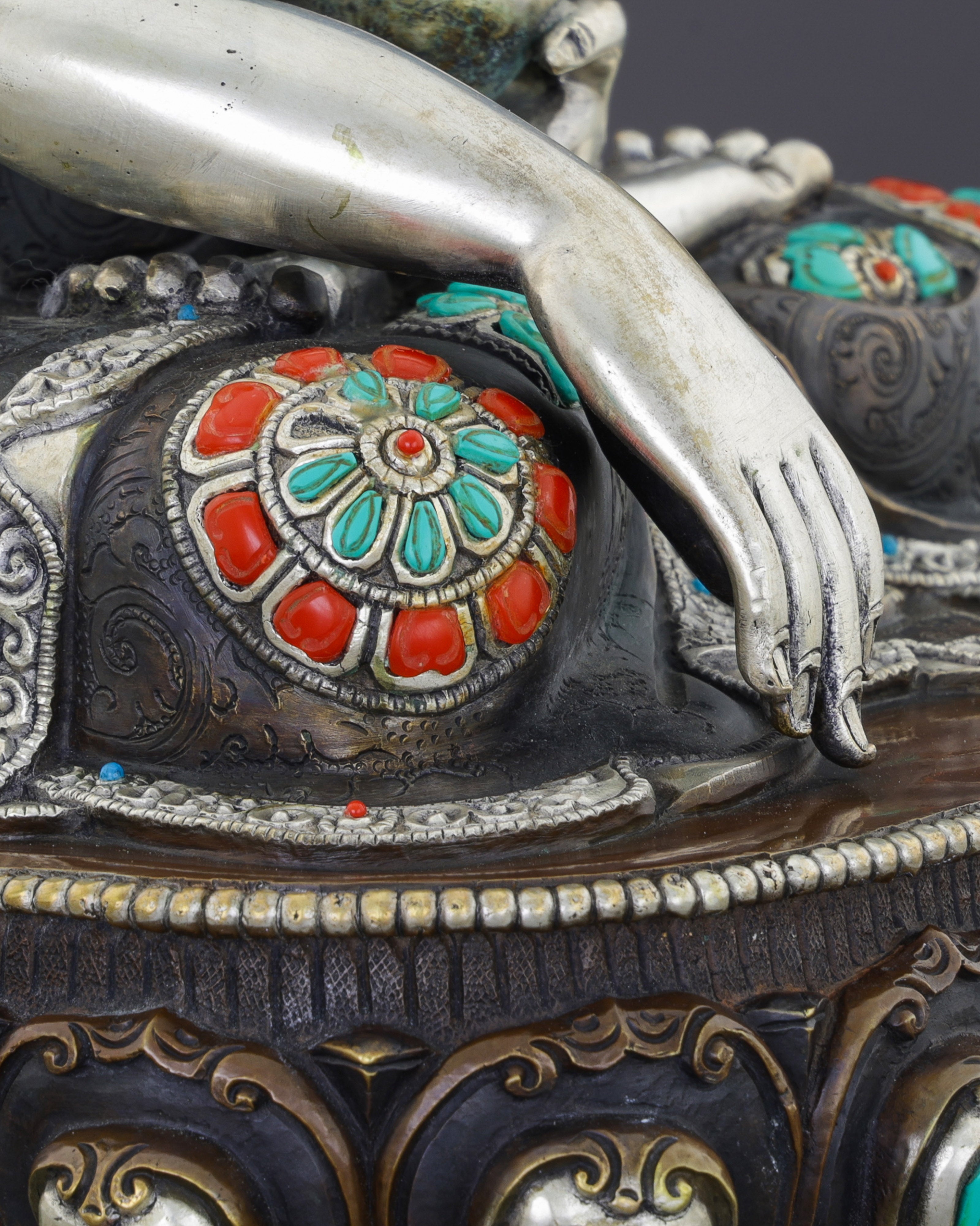 Magnificent Oxidized Shakyamuni Buddha | Timeless Nepalese Spiritual Treasure