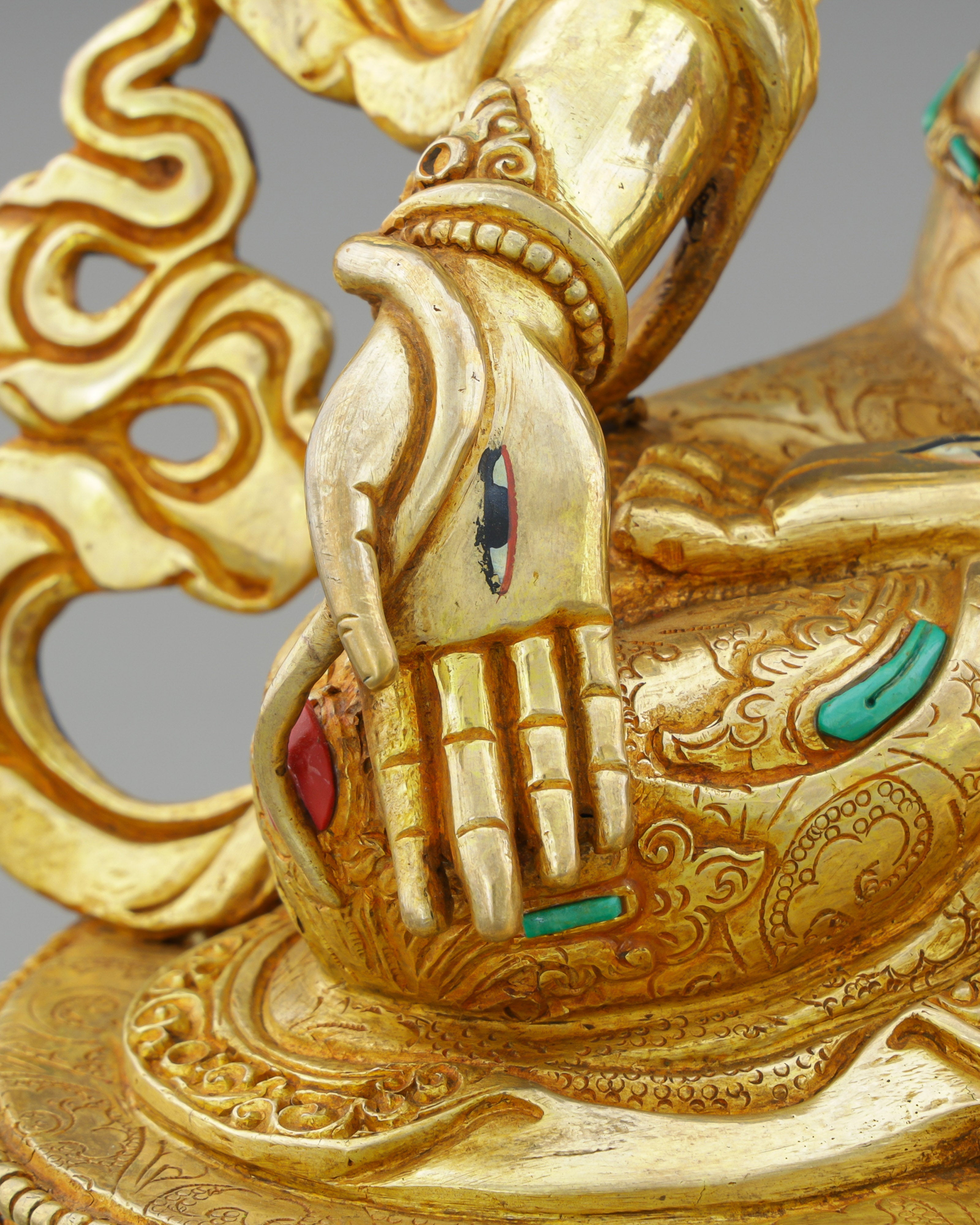 Radiant Golden Bodhisattva Set | Five Celestial Protectors in Luminous Splendor