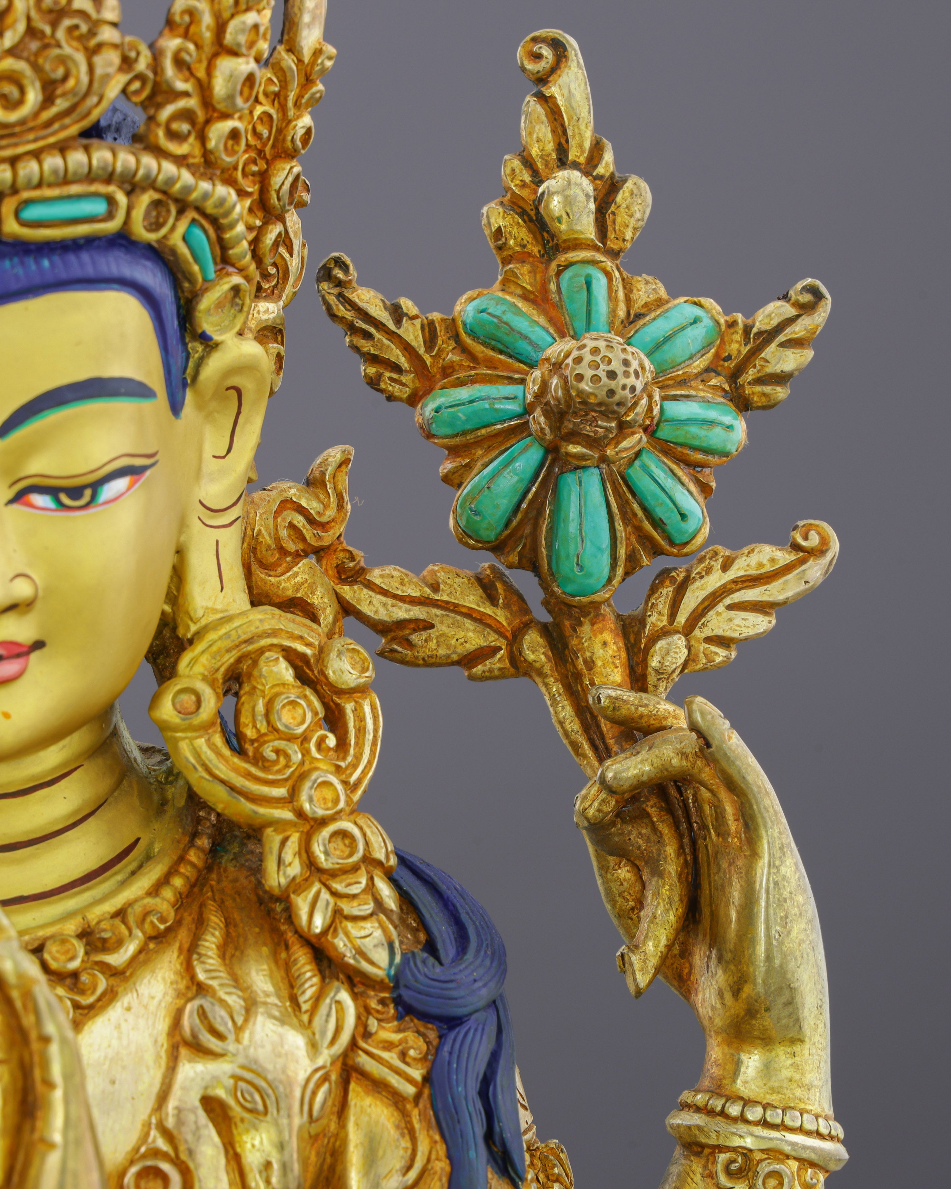 Chengresi Statue | Four-Armed Compassion Buddha in Radiant Gold