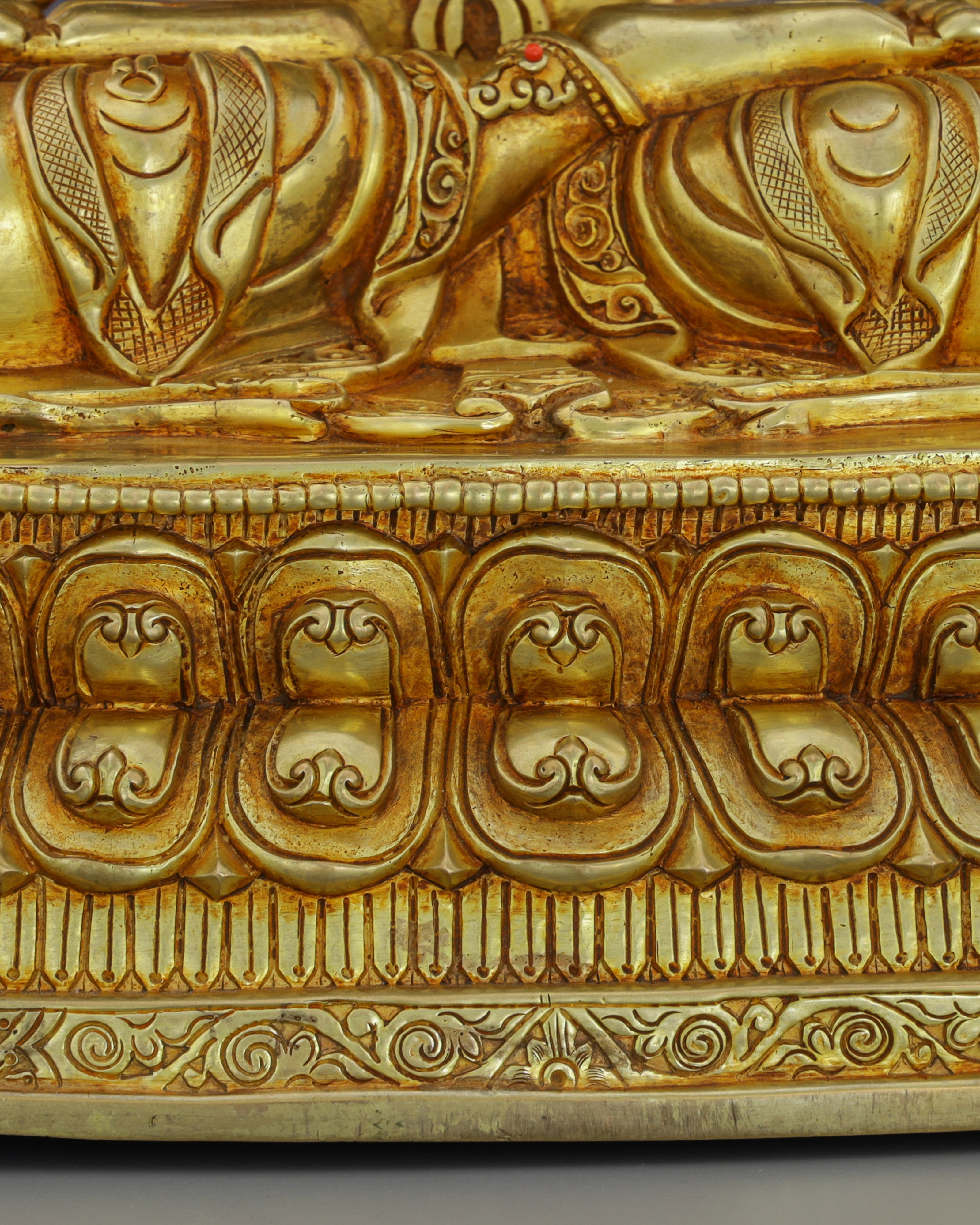 Exquisite 24K Gilded Chengresi Statue | Embodiment of Infinite Compassion