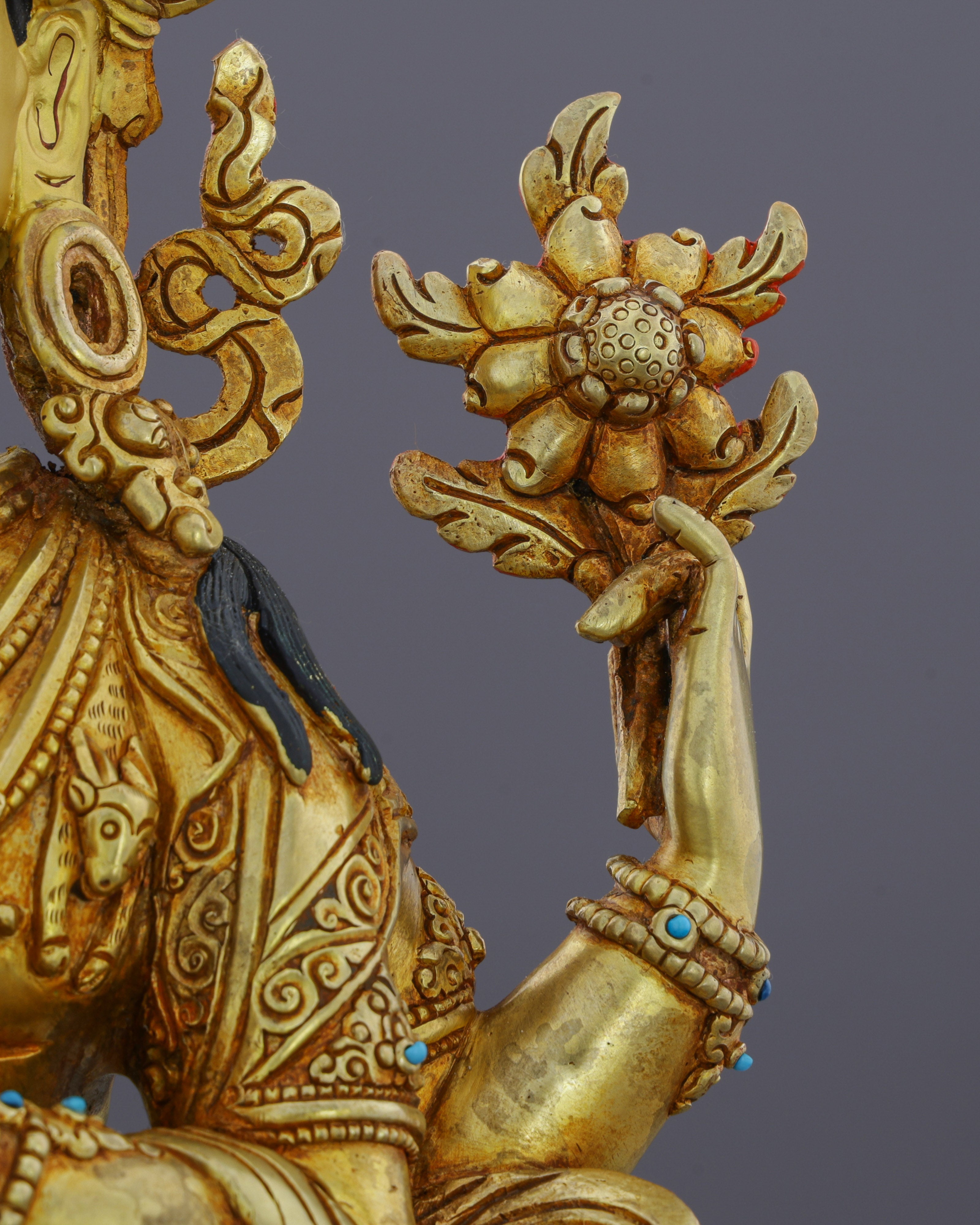 Exquisite 24K Gilded Chengresi Statue | Embodiment of Infinite Compassion