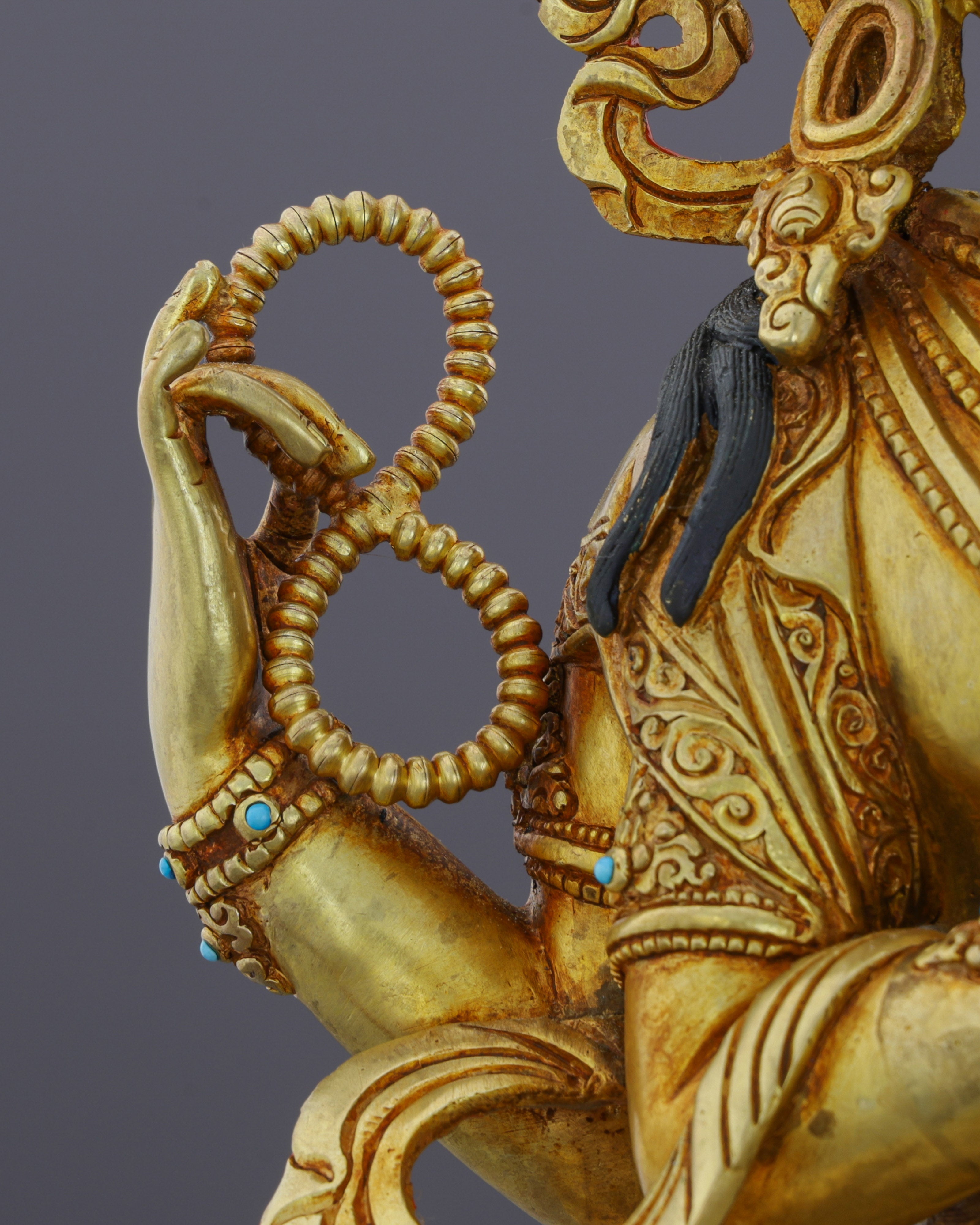 Exquisite 24K Gilded Chengresi Statue | Embodiment of Infinite Compassion