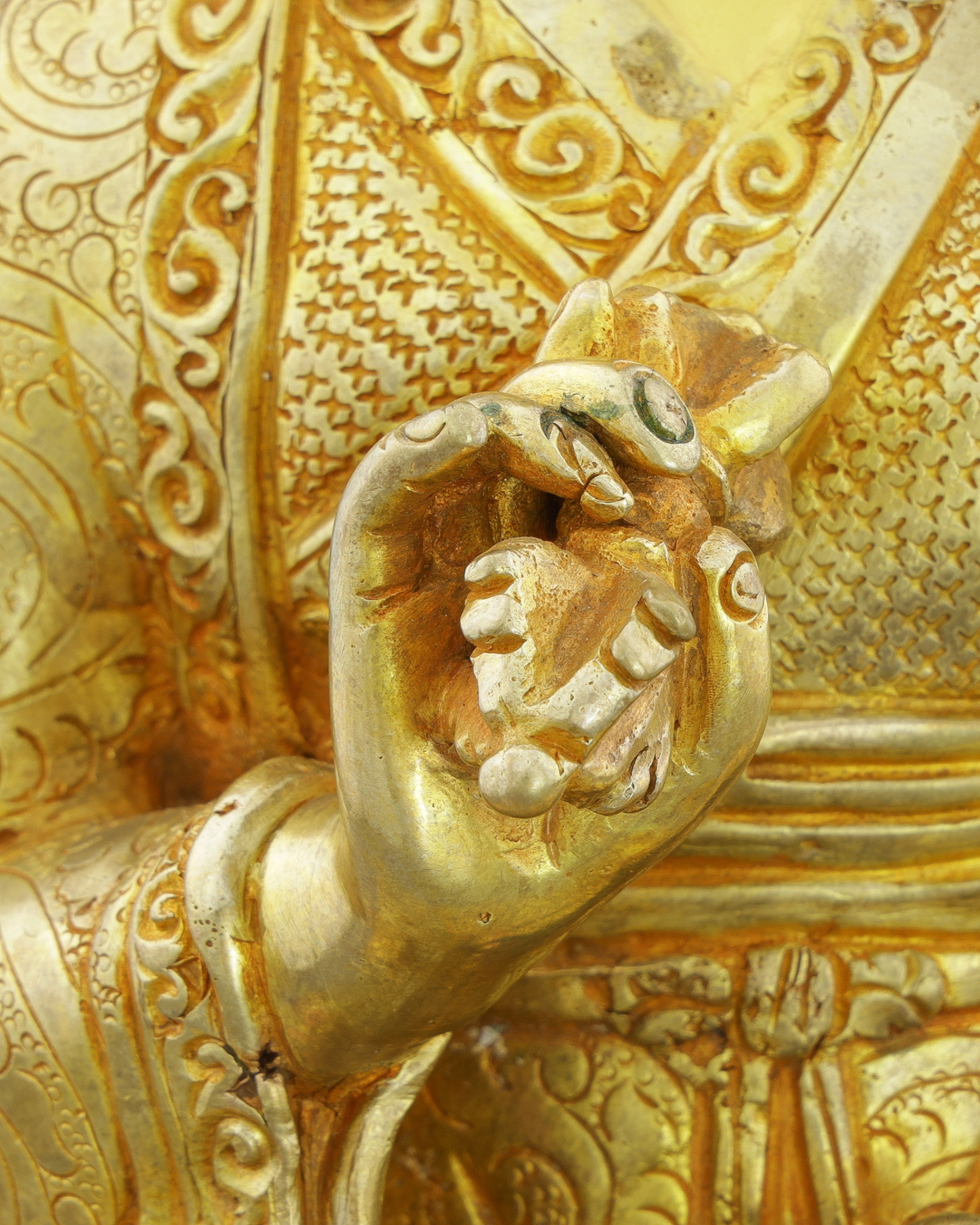 Luminous Legacy | Handcrafted Jetsun Drakpa Gyaltsen Statue