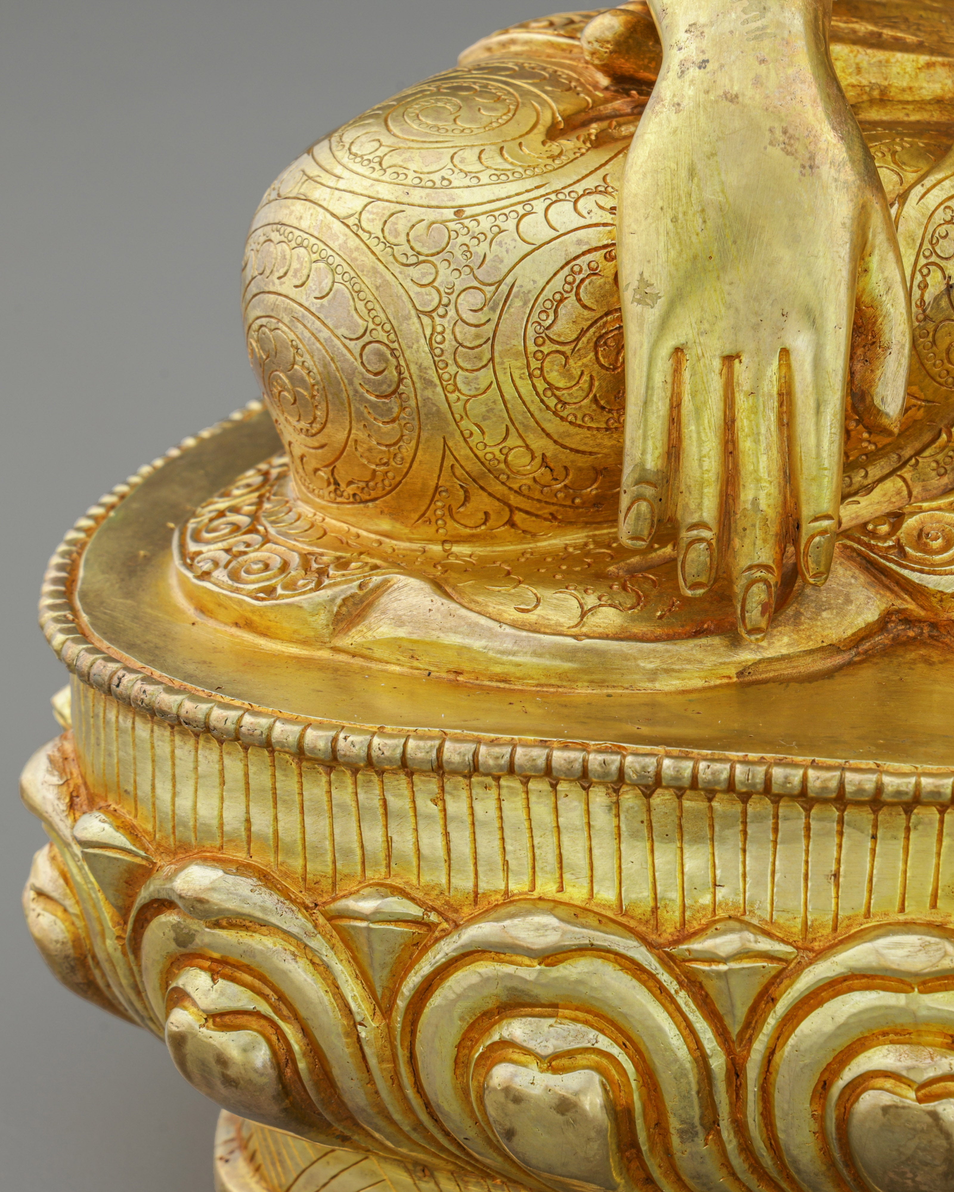 Magnificent Sakyamuni Buddha Statue | Nepalese Heritage in Pure Gold