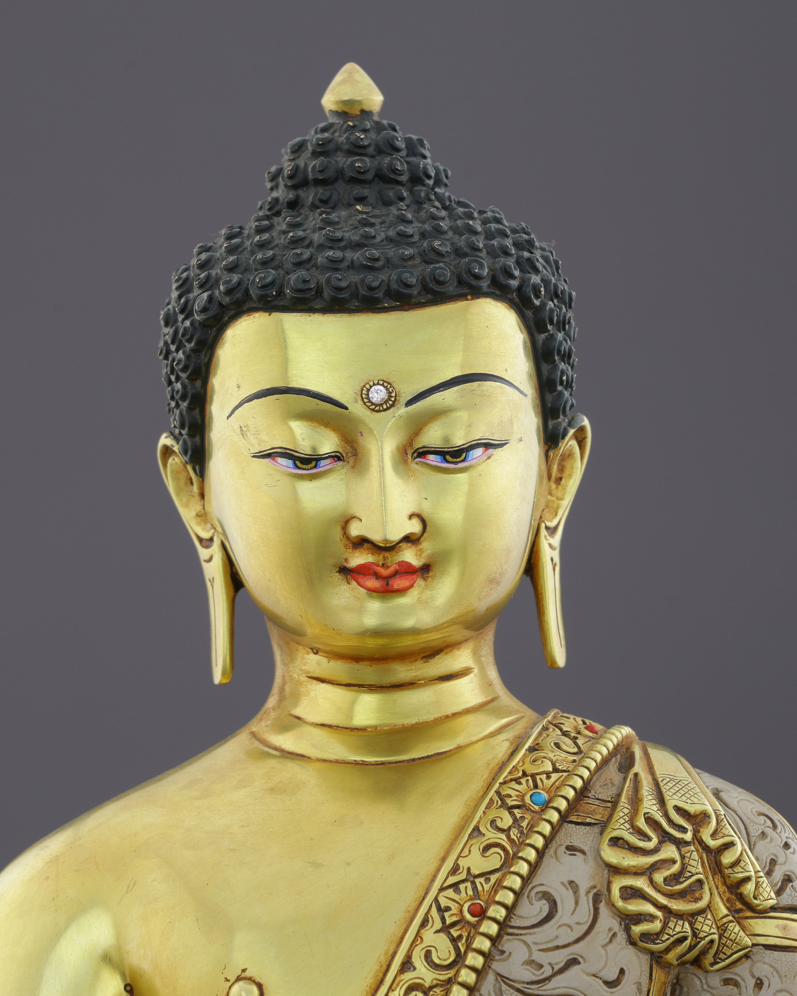 Gold, Stillness, and Awakening | Sakyamuni Buddha Statue
