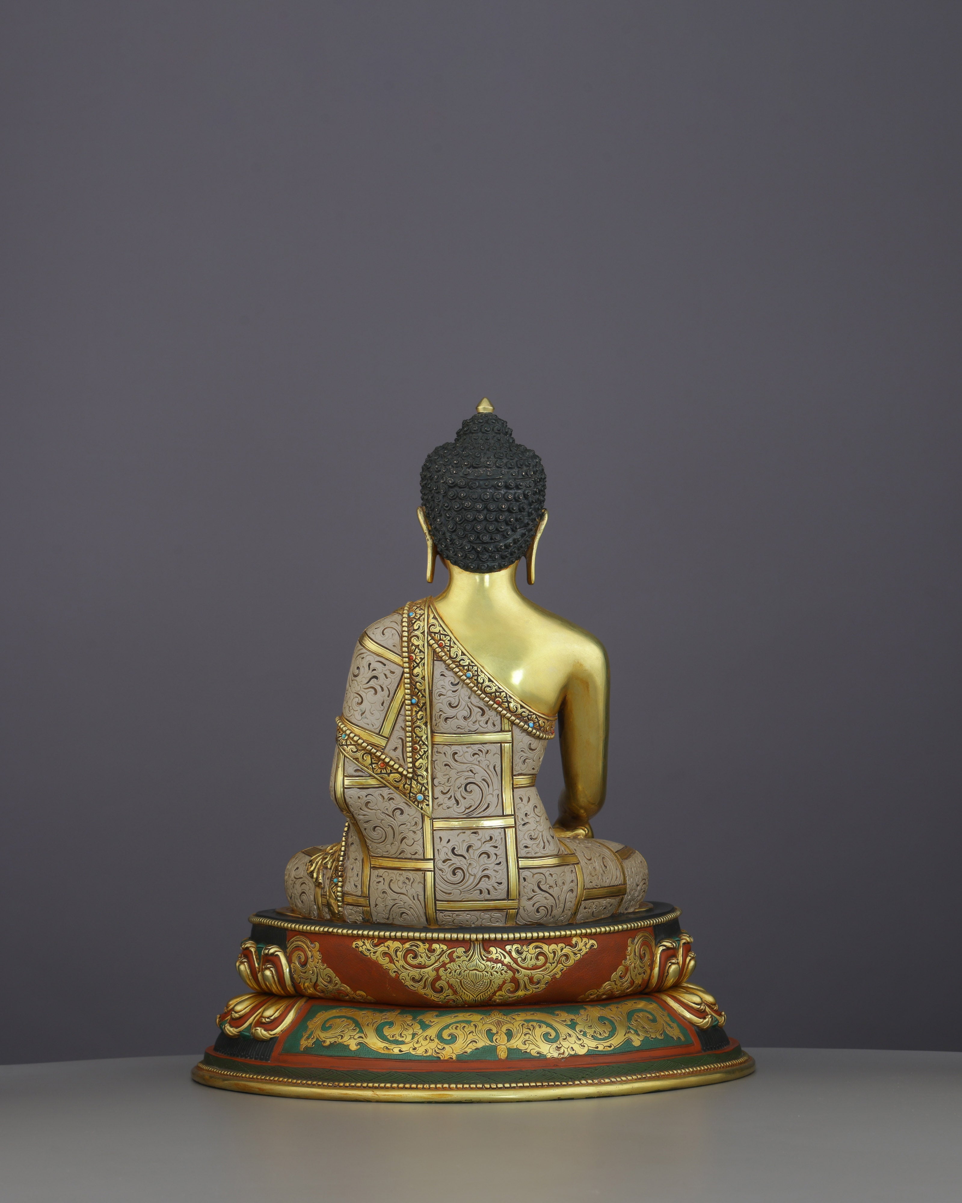 Gold, Stillness, and Awakening | Sakyamuni Buddha Statue