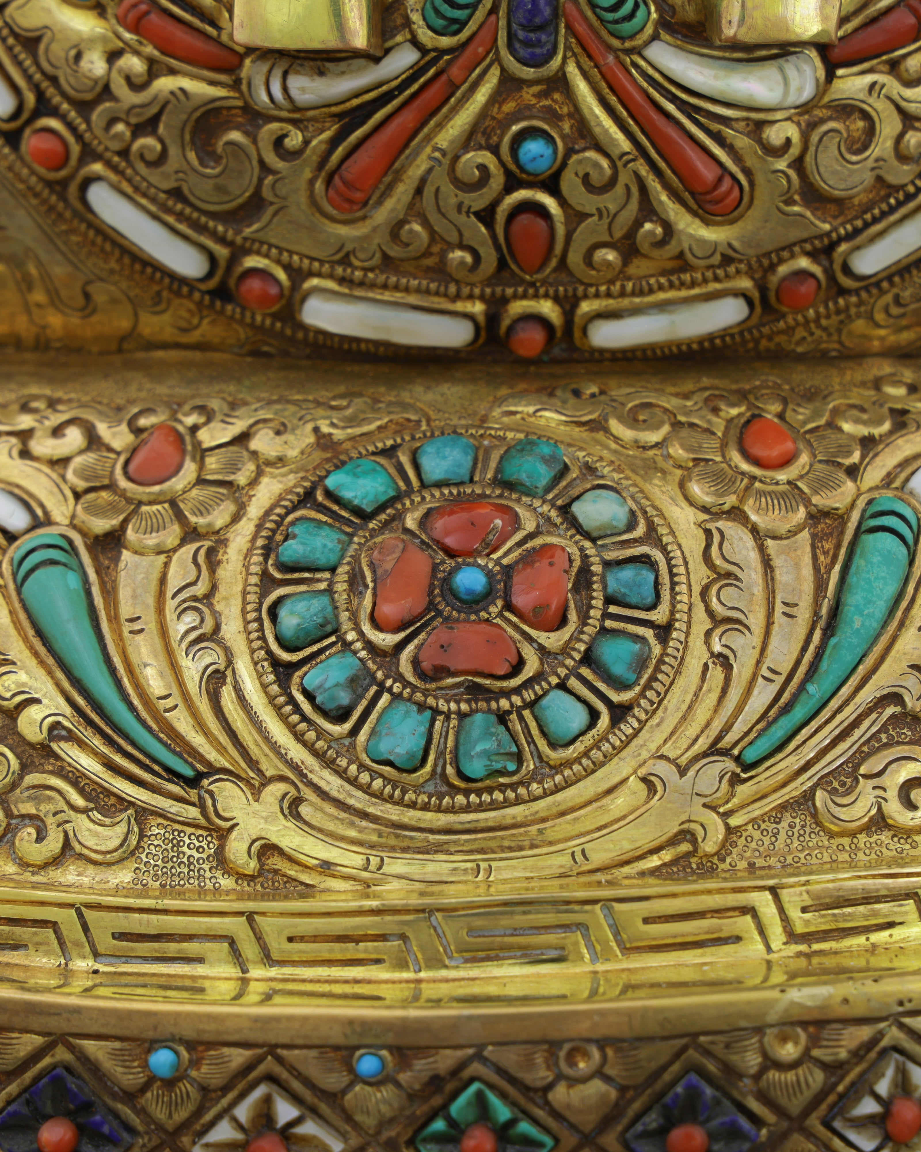 Crowned in Gold, Rooted in Truth | Sakyamuni Buddha Statue&nbsp;