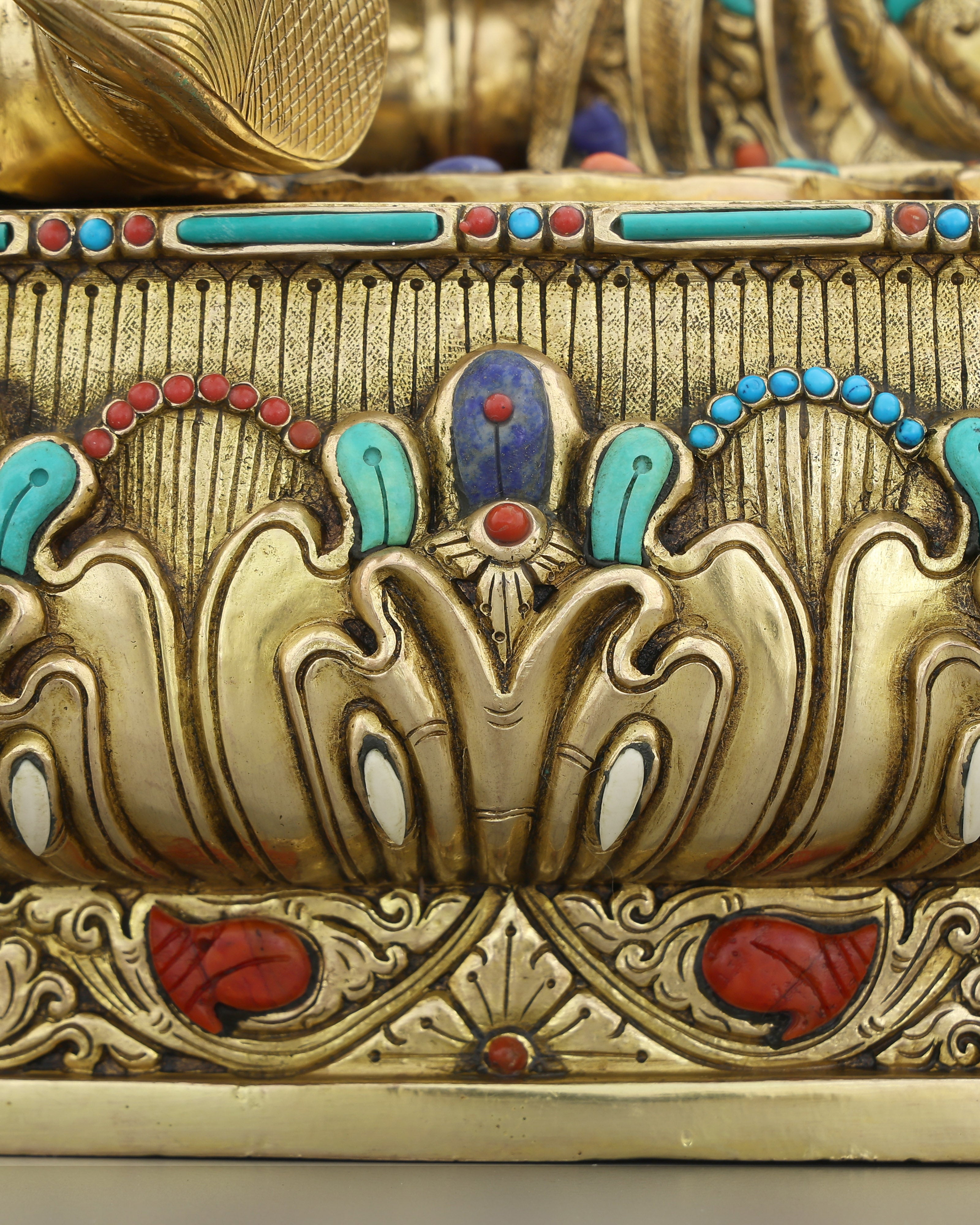 Magnificent 24K Gold Gilded Guru Rinpoche Statue – A Monumental Treasure of Tibetan Mastery