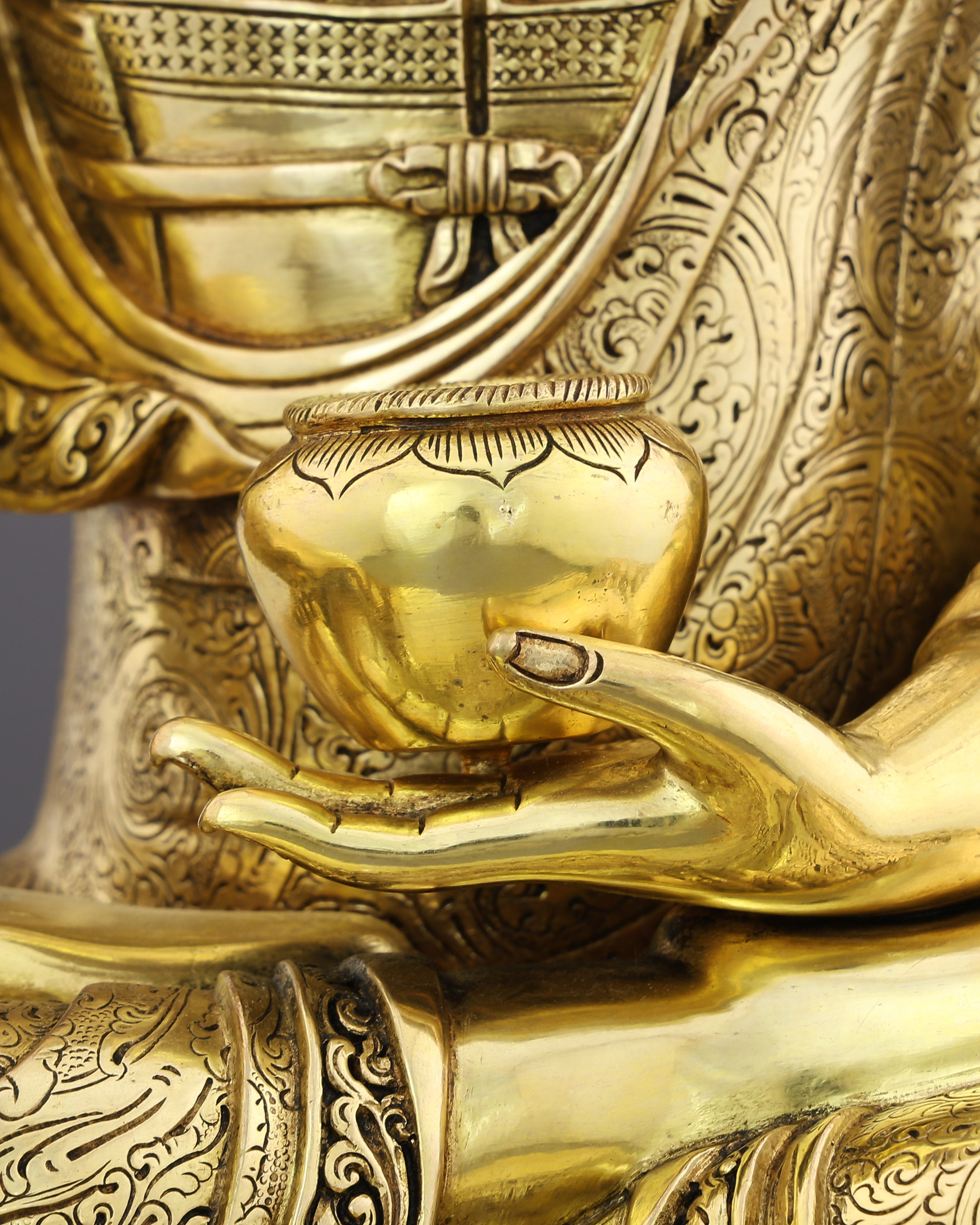 24K Gold Gilded Sakyamuni Buddha Statue | A Monument of Enlightenment