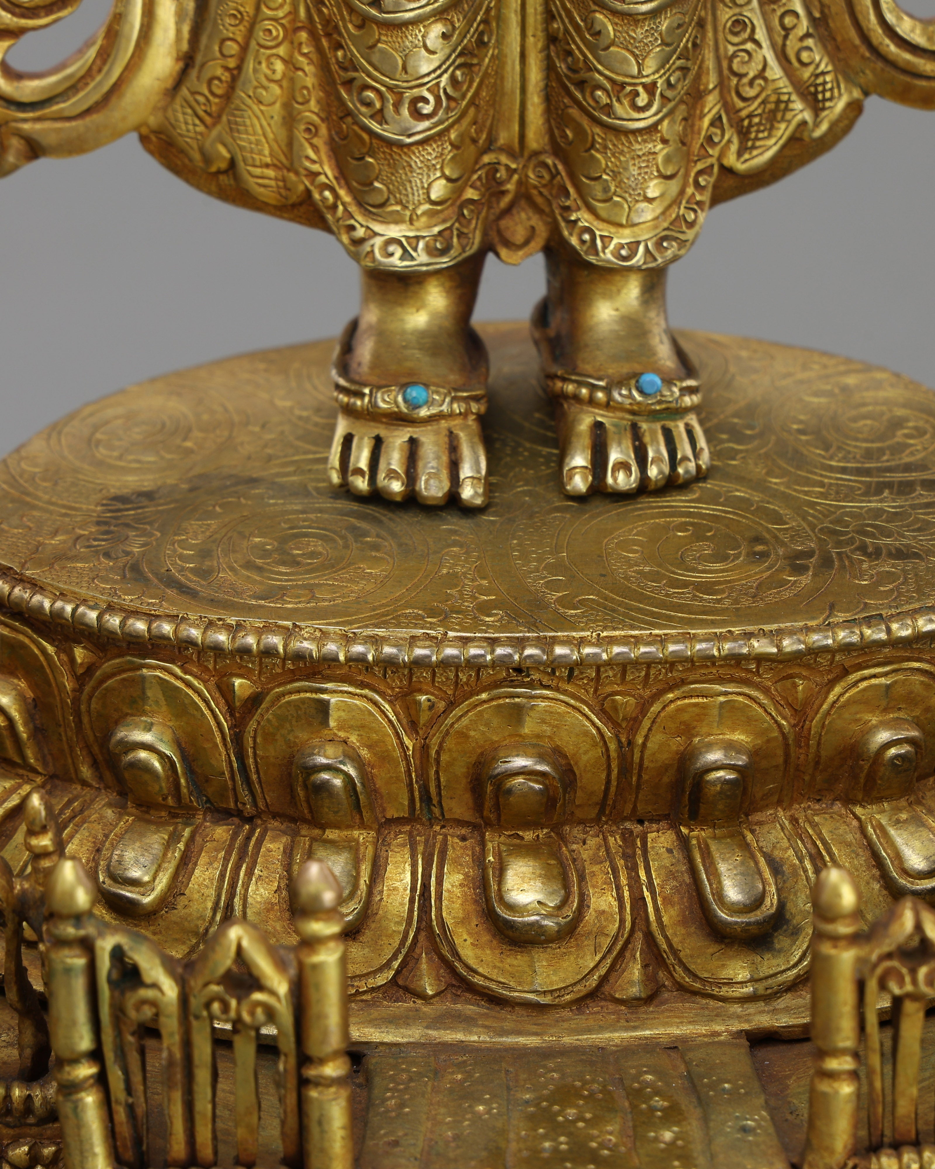 A Thousand Arms of Mercy | 1000-Armed Lokeshwor Statue in 24K Gold