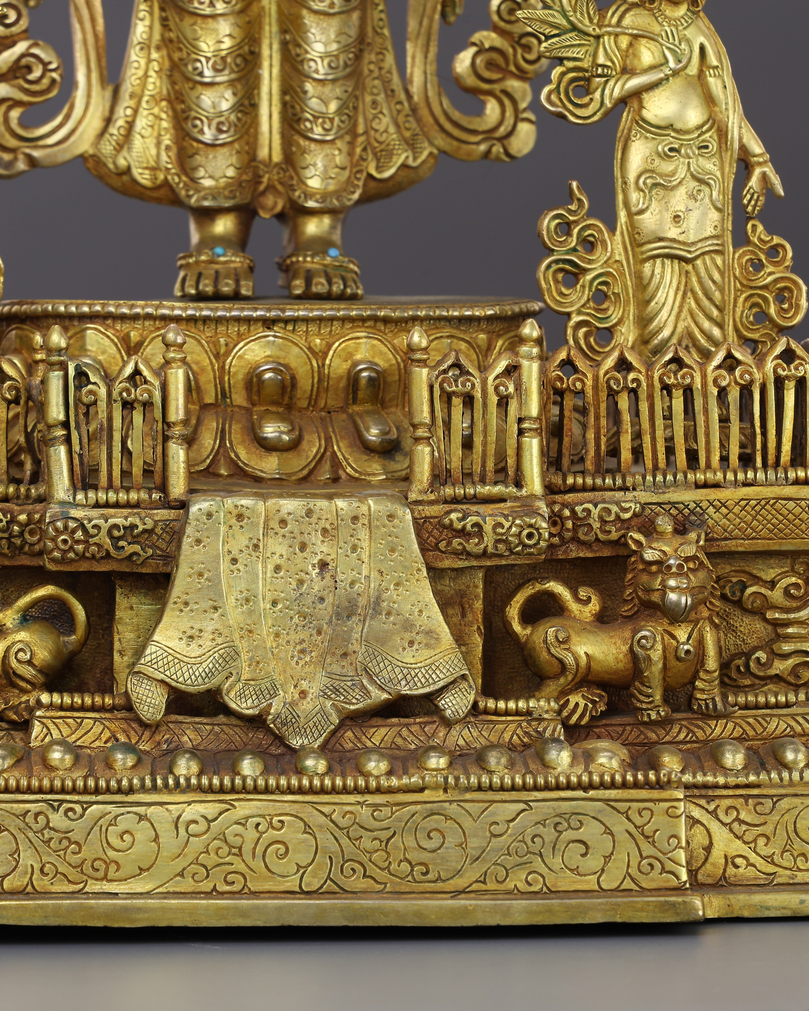 A Thousand Arms of Mercy | 1000-Armed Lokeshwor Statue in 24K Gold
