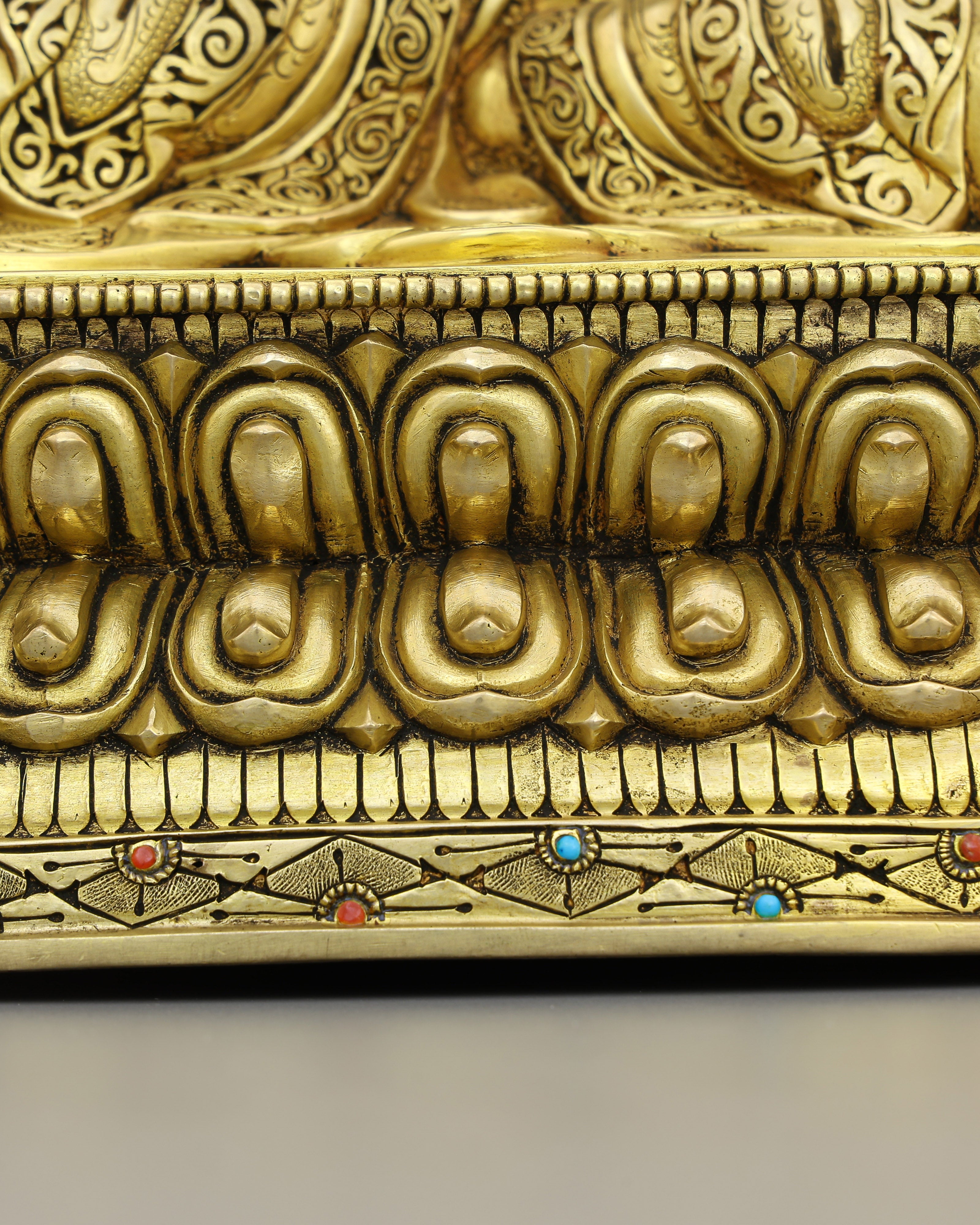 Compassion Embodied | The Four-Armed Chengresi in 24K Gold