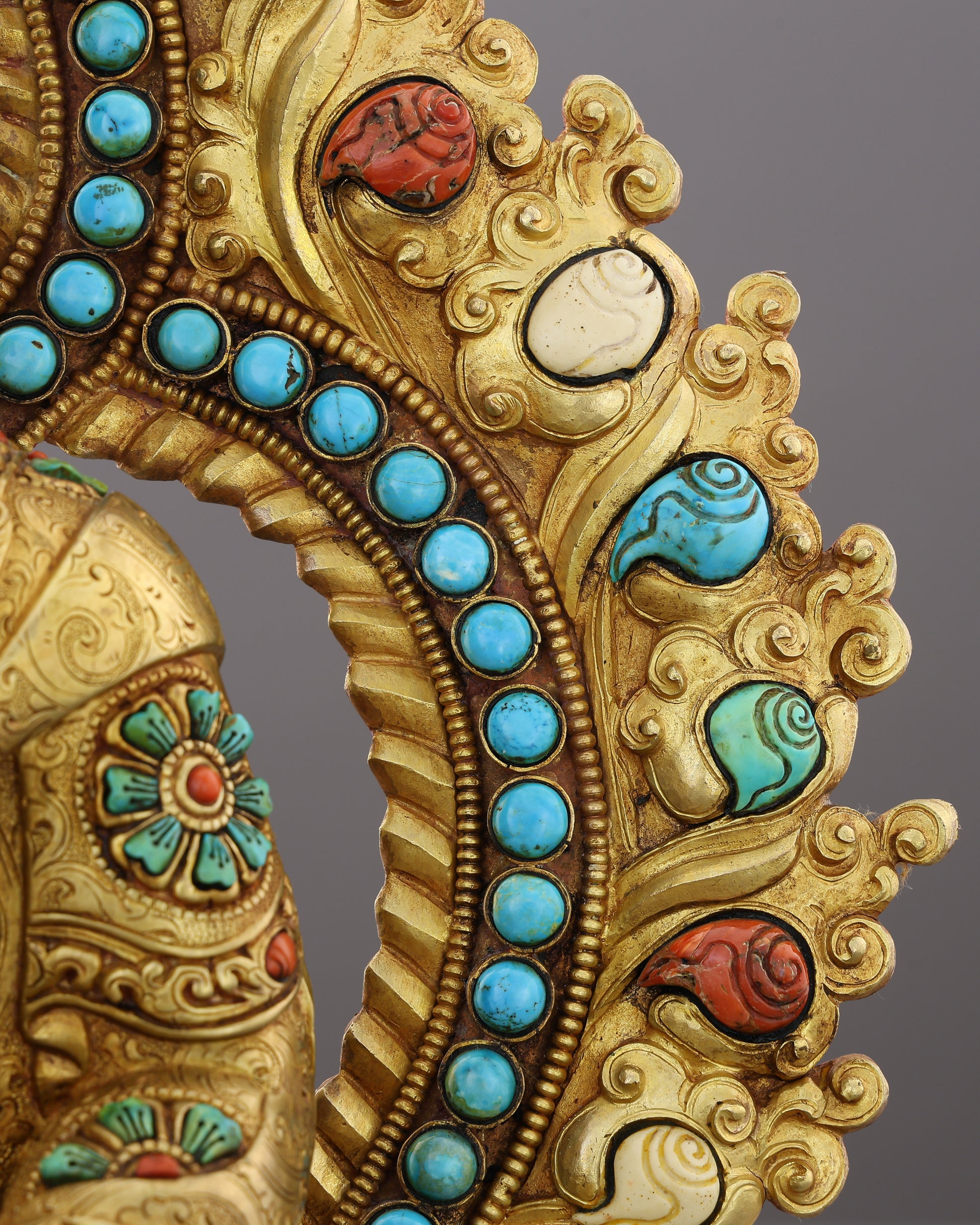 The Moment of Enlightenment | 24K Sakyamuni Buddha Statue - Authentic Handcrafted Statue