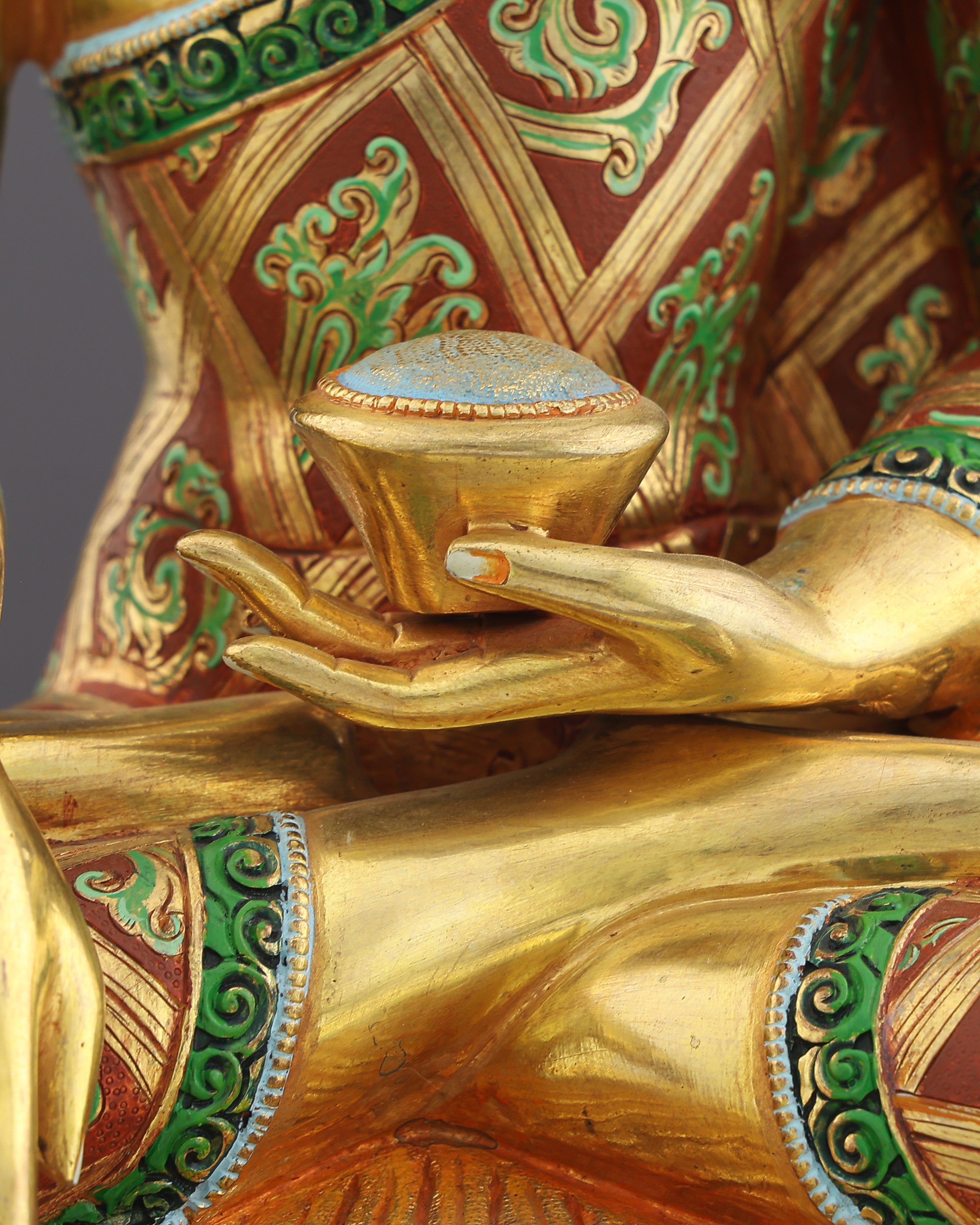 Awakened in Gold | Sakyamuni Buddha Statue That Brings the Buddha's Presence Into Your Space